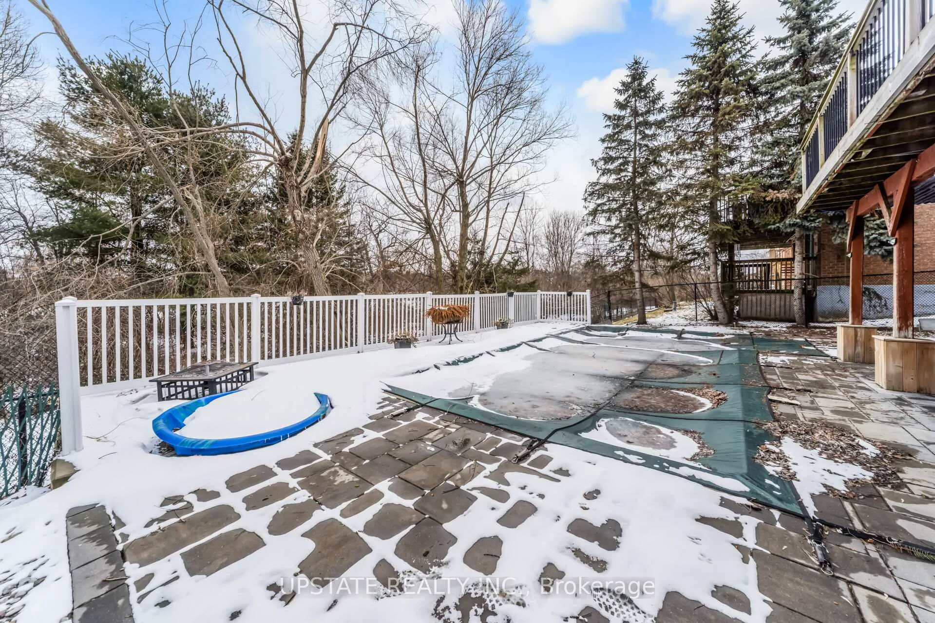 Photo 43 of 7 Birchway Place, Halton Hills, Acton — HOMEH