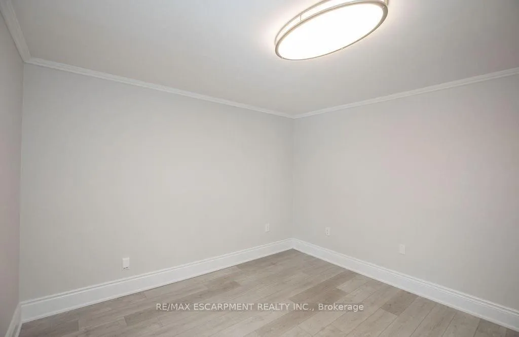 Photo 3 of Unit 2, 22 Prospect Street S, Hamilton, Stipley — HOMEH