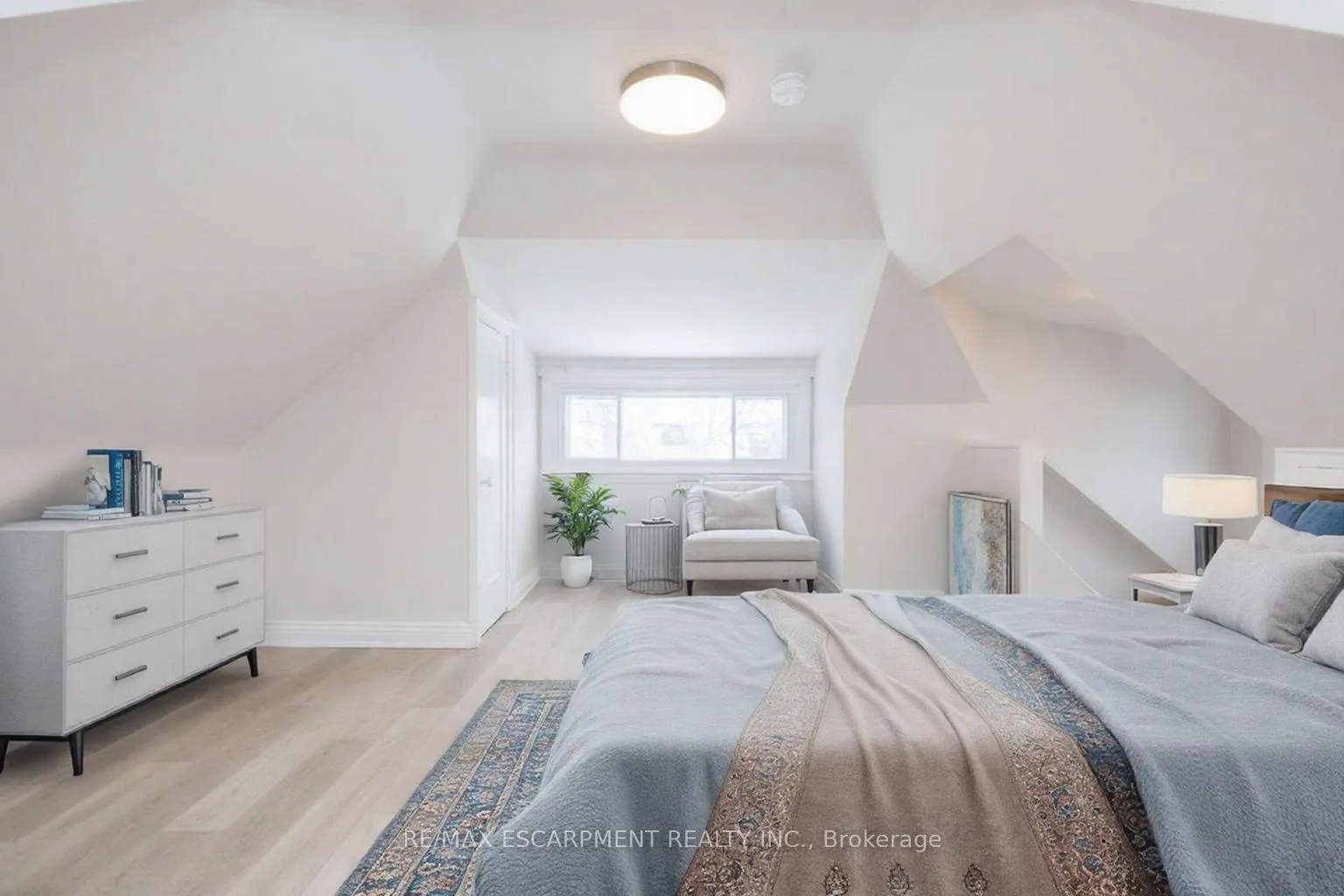 Photo 12 of Unit 2, 22 Prospect Street S, Hamilton, Stipley — HOMEH