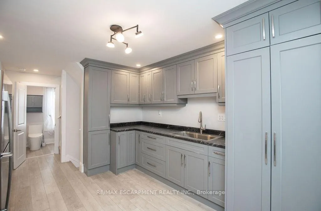 Photo 22 of Unit 2, 22 Prospect Street S, Hamilton, Stipley — HOMEH