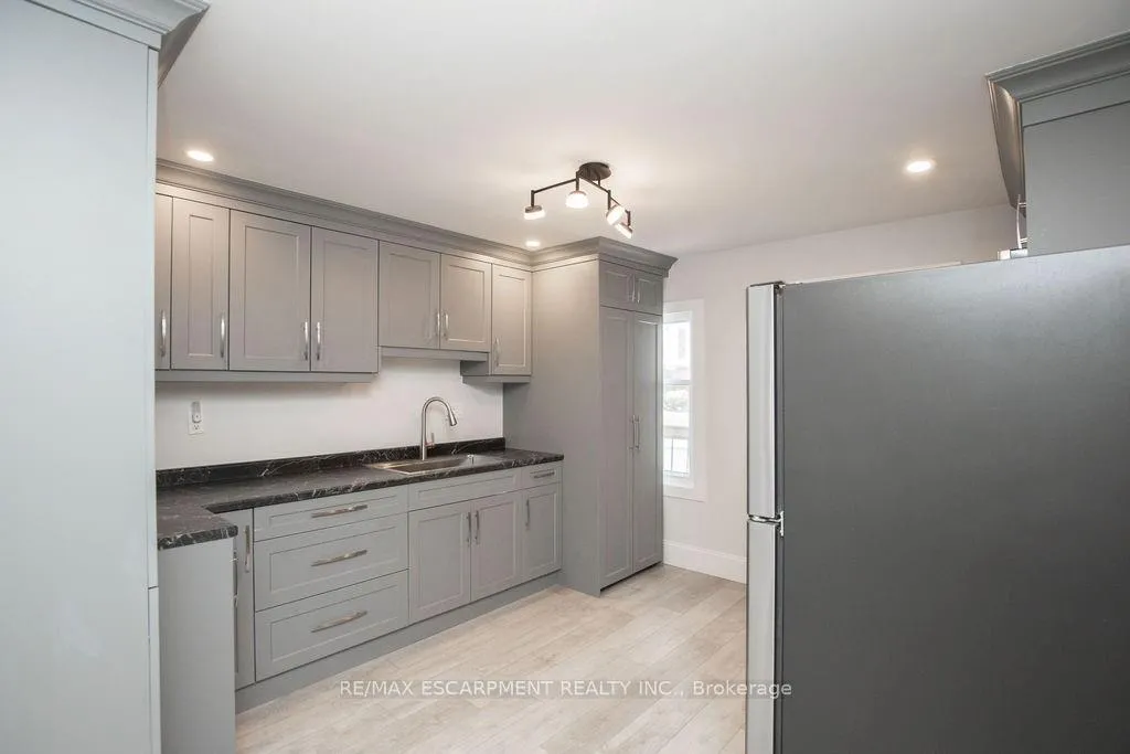 Photo 25 of Unit 2, 22 Prospect Street S, Hamilton, Stipley — HOMEH