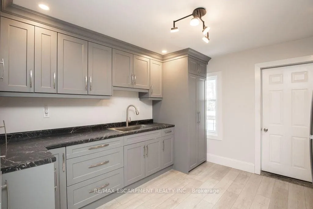 Photo 27 of Unit 2, 22 Prospect Street S, Hamilton, Stipley — HOMEH