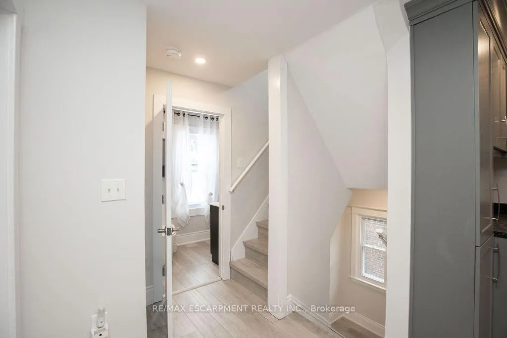 Photo 29 of Unit 2, 22 Prospect Street S, Hamilton, Stipley — HOMEH