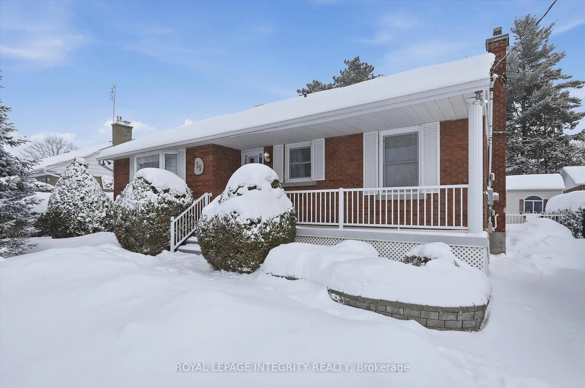 Photo 2 of 39 Appleford Street, Ottawa, Cardinal Heights — HOMEH