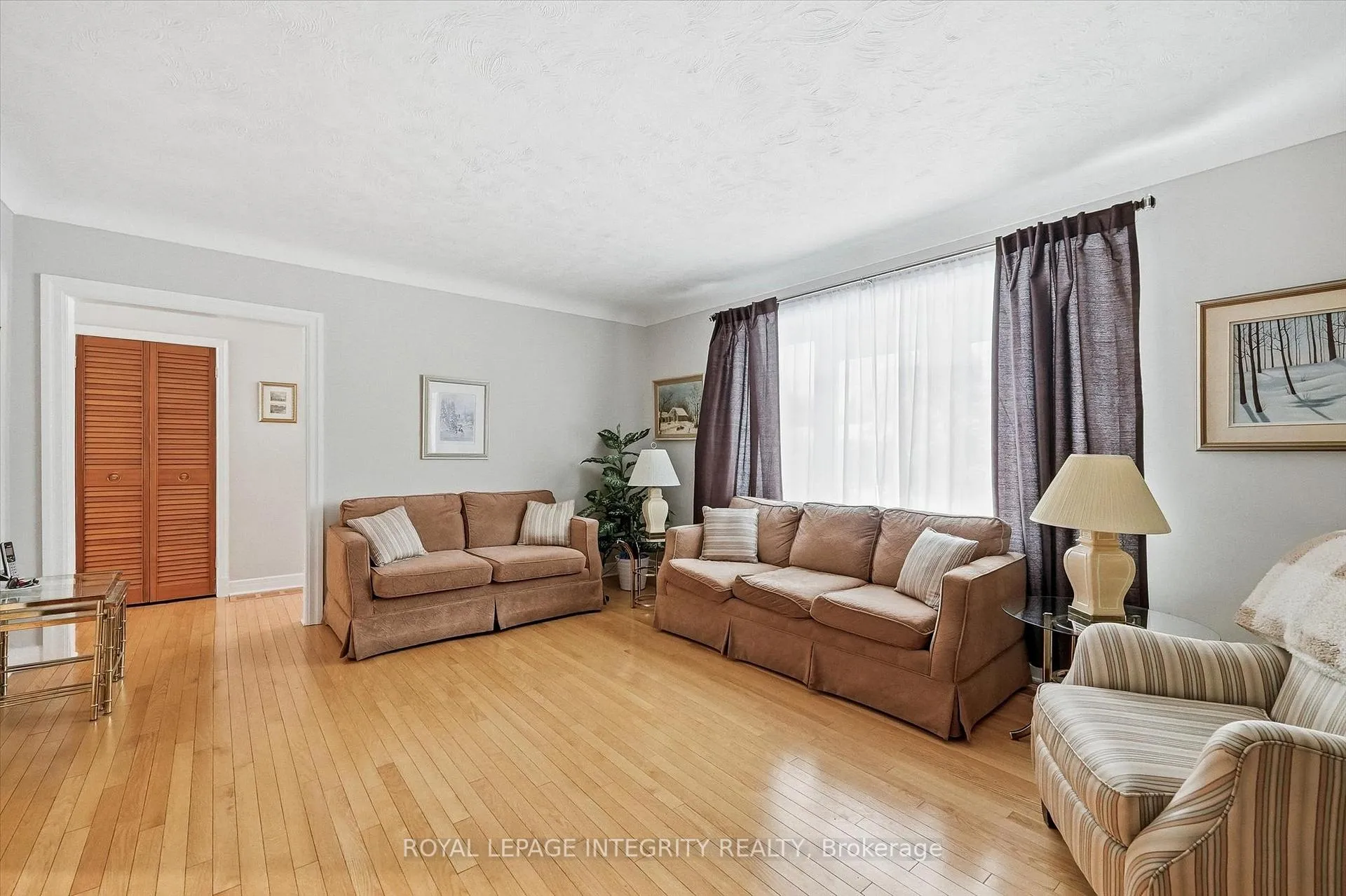 Photo 7 of 39 Appleford Street, Ottawa, Cardinal Heights — HOMEH
