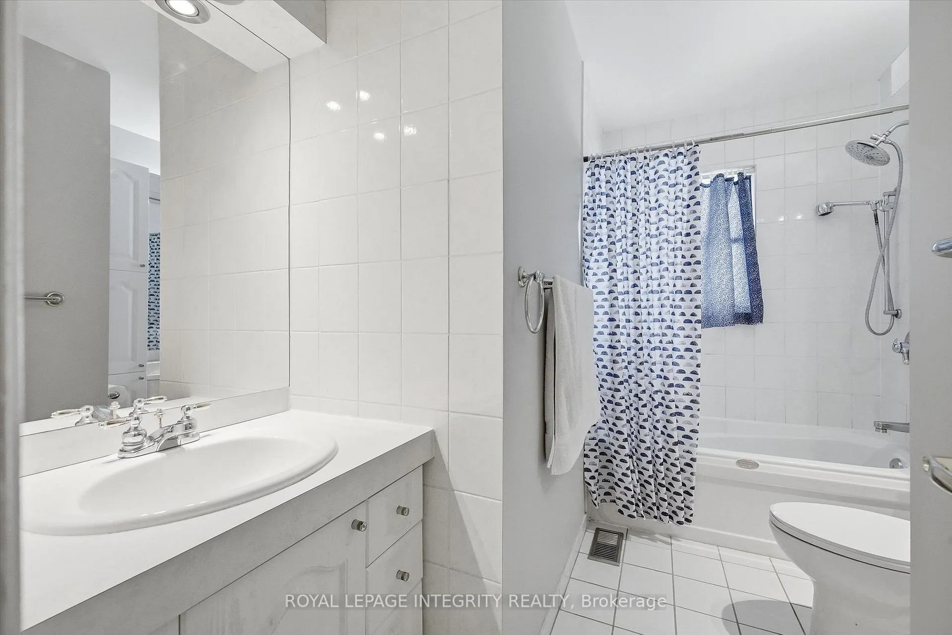 Photo 21 of 39 Appleford Street, Ottawa, Cardinal Heights — HOMEH