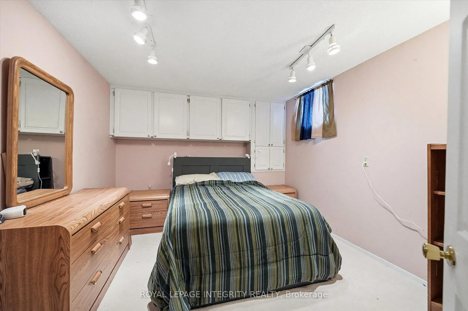 Photo 29 of 39 Appleford Street, Ottawa, Cardinal Heights — HOMEH