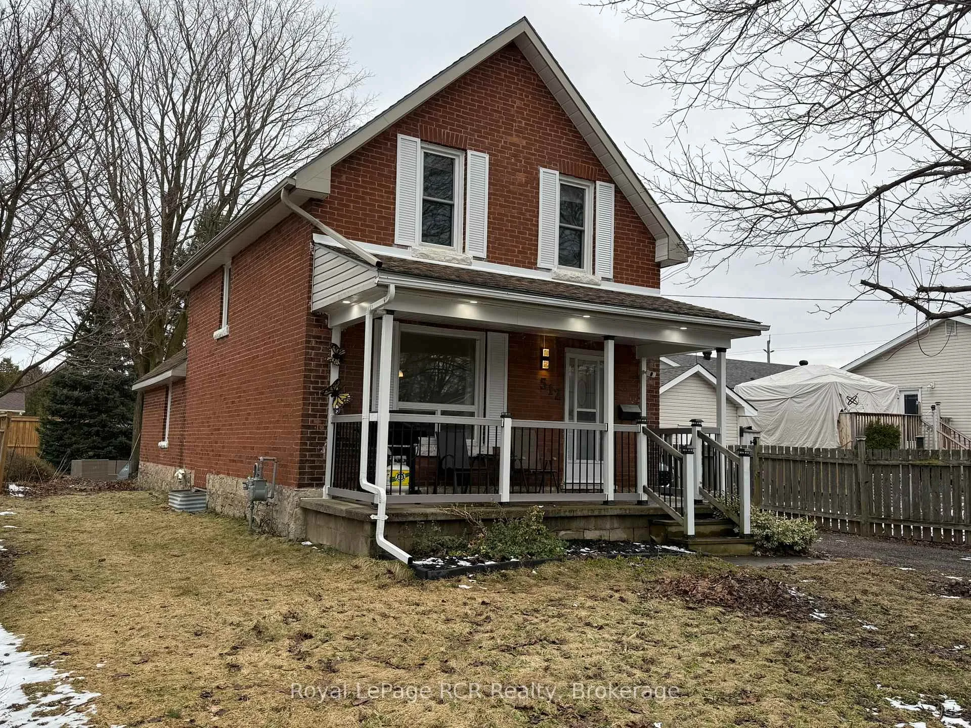 Front of 512 18th Street E