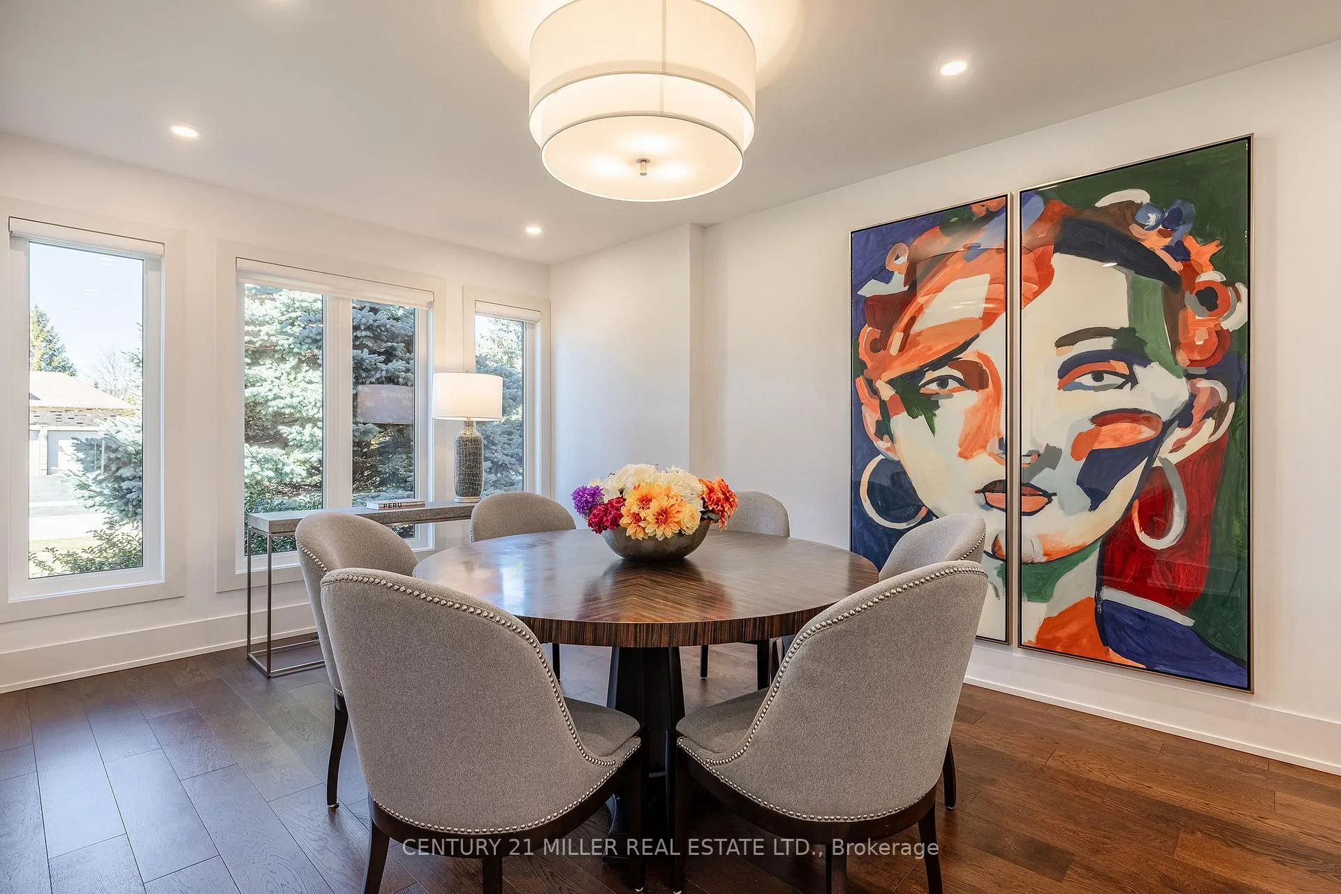 Photo 5 of 1036 Masters Green, Oakville, Glen Abbey — HOMEH