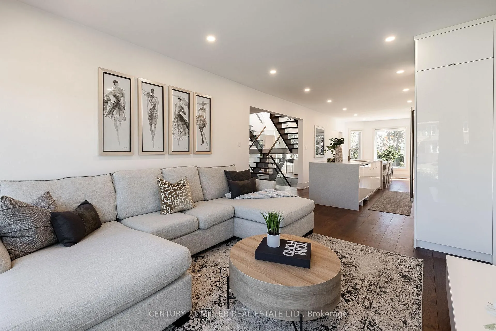 Photo 13 of 1036 Masters Green, Oakville, Glen Abbey — HOMEH