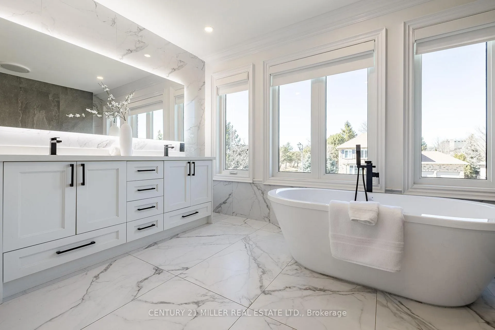 Photo 19 of 1036 Masters Green, Oakville, Glen Abbey — HOMEH