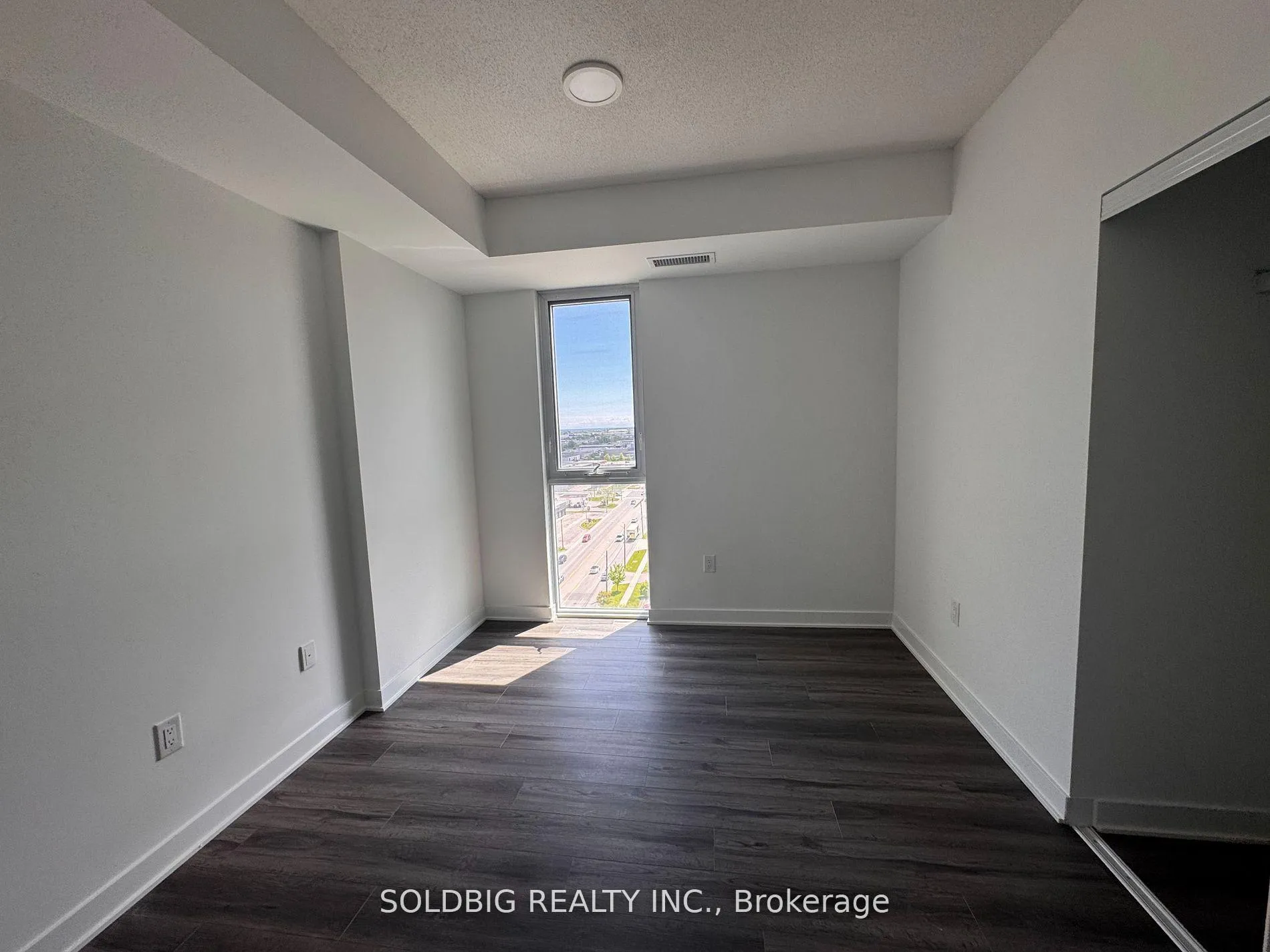 Photo 23 of Unit 917, 2782 Barton Street E, Hamilton, Riverdale — HOMEH
