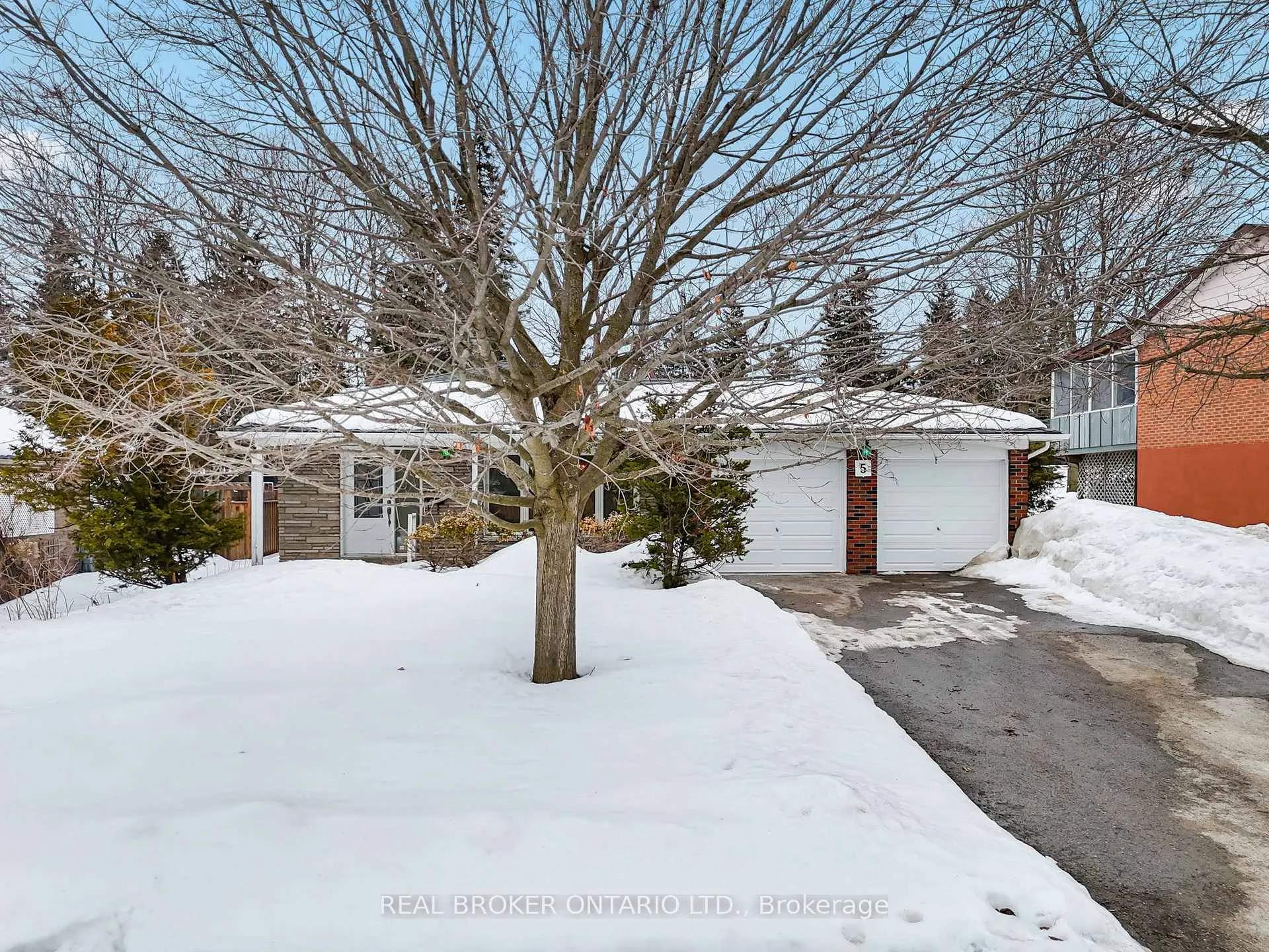 Photo 1 of 5 Joseph Street, Uxbridge — HOMEH
