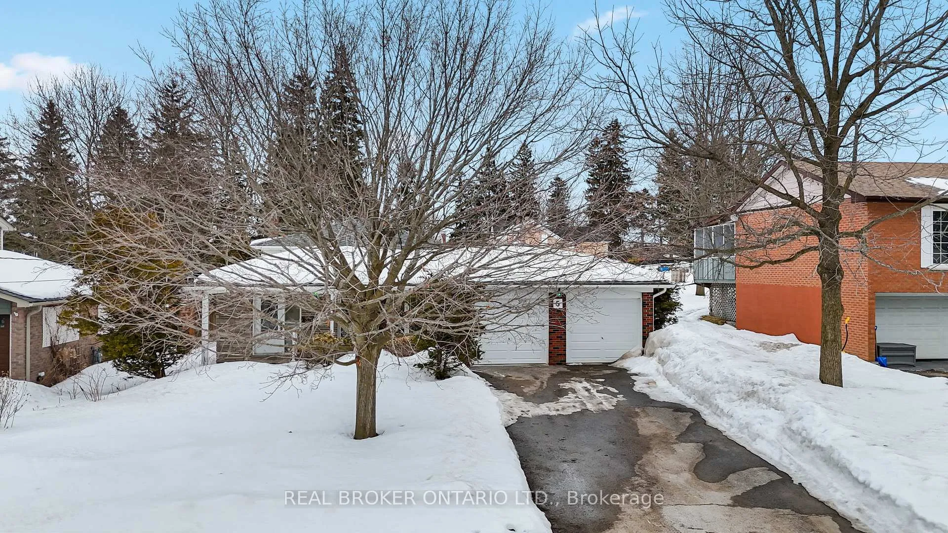 Photo 2 of 5 Joseph Street, Uxbridge — HOMEH