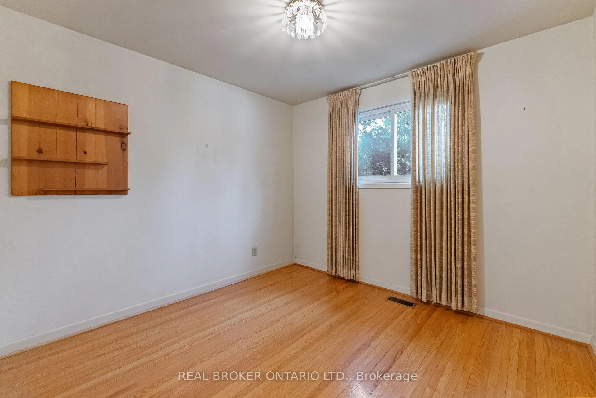 Photo 17 of 5 Joseph Street, Uxbridge — HOMEH