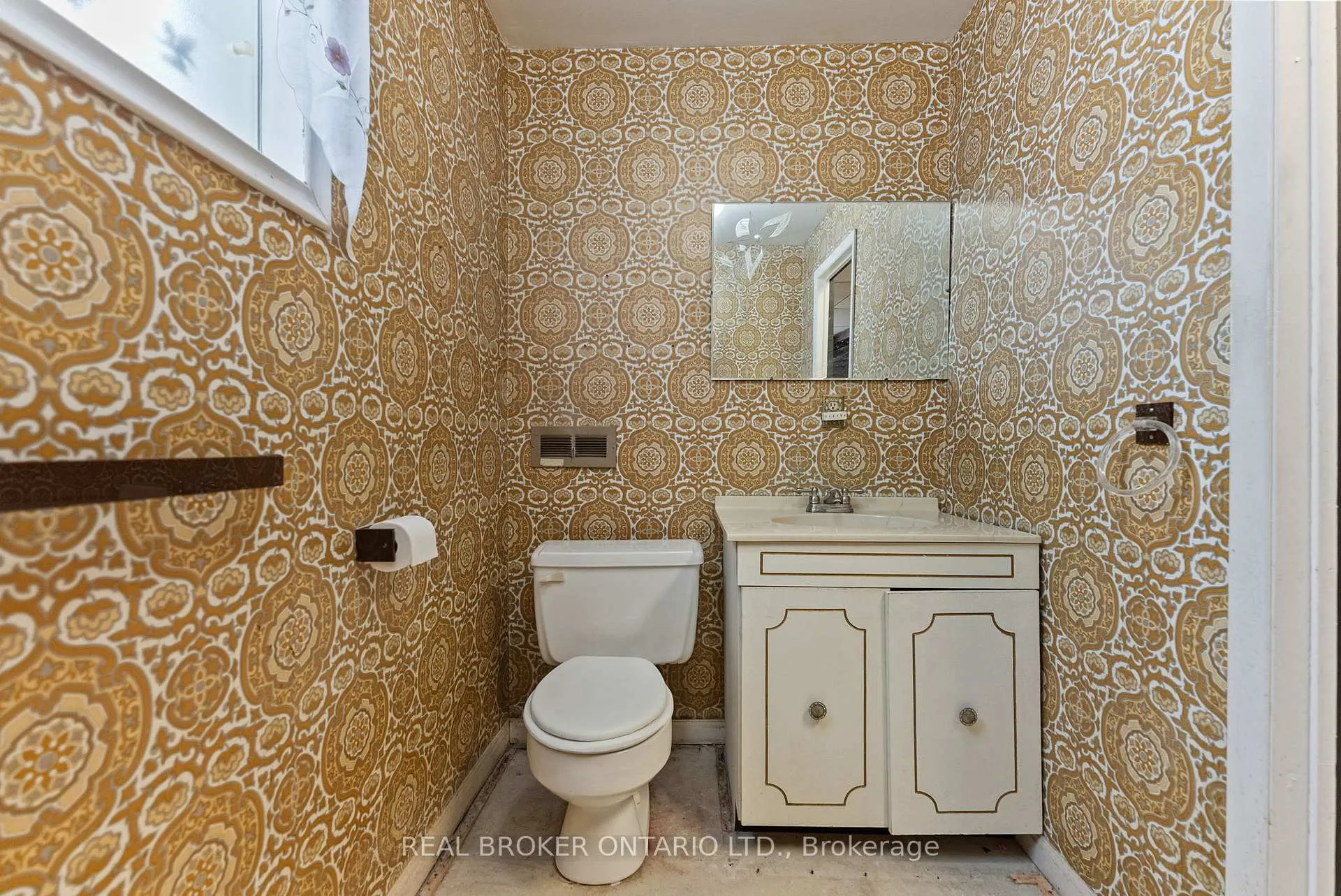 Photo 23 of 5 Joseph Street, Uxbridge — HOMEH