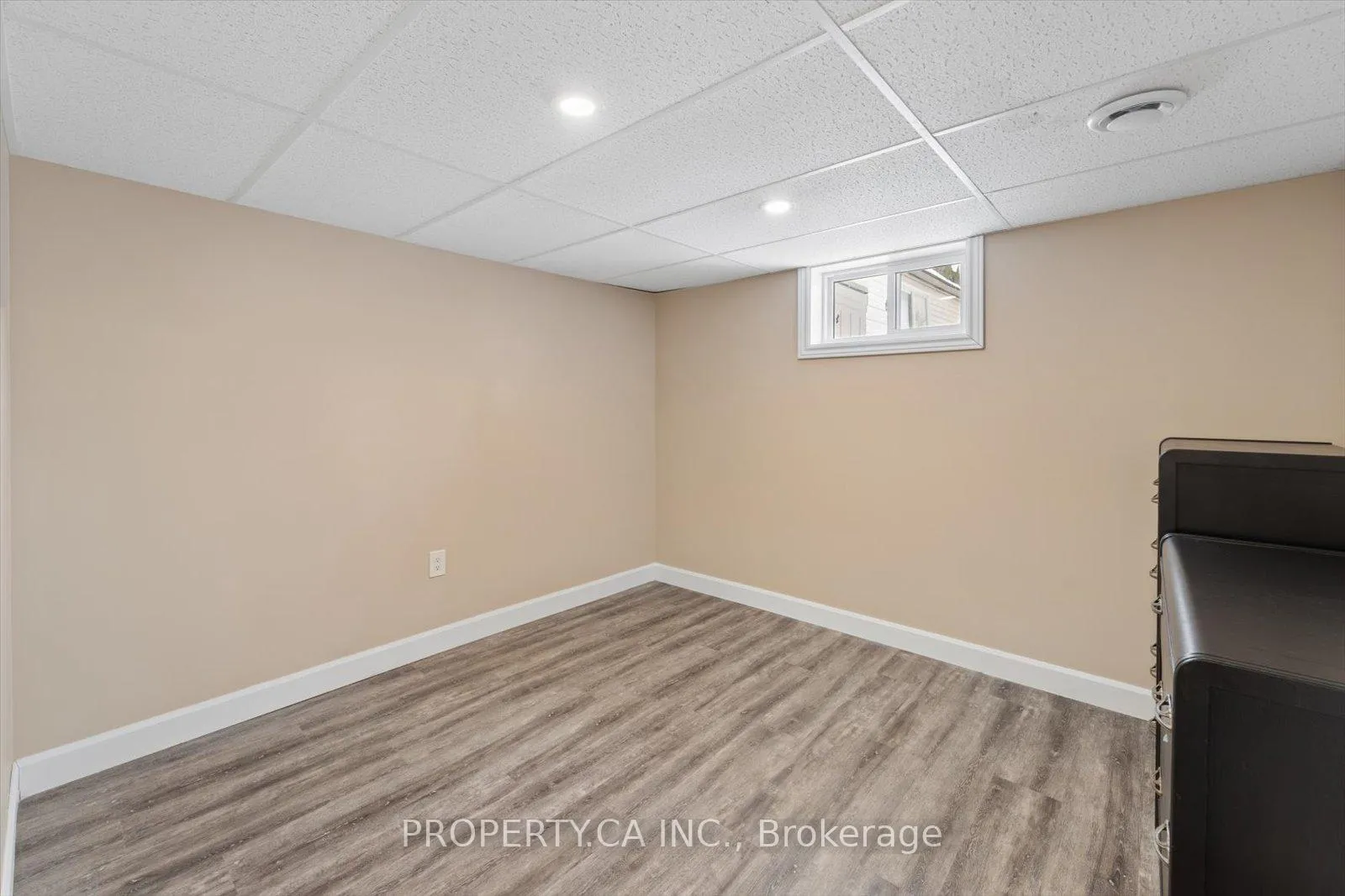 Photo 24 of 606 St Catherine Street, Peterborough, Otonabee Ward 1 — HOMEH