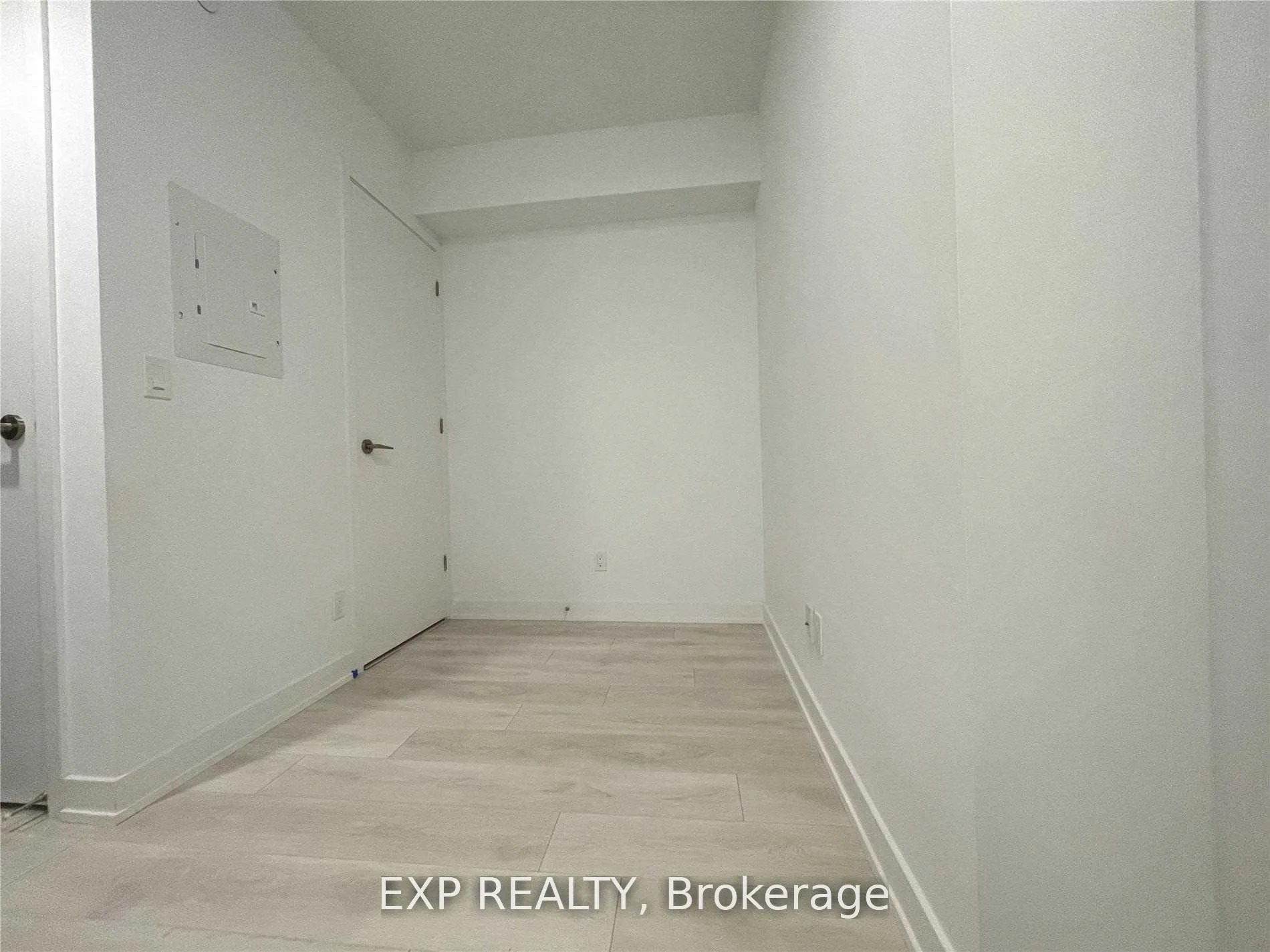 Photo 10 of Unit 1408, 501 Yonge Street, Toronto, Church-Yonge Corridor — HOMEH