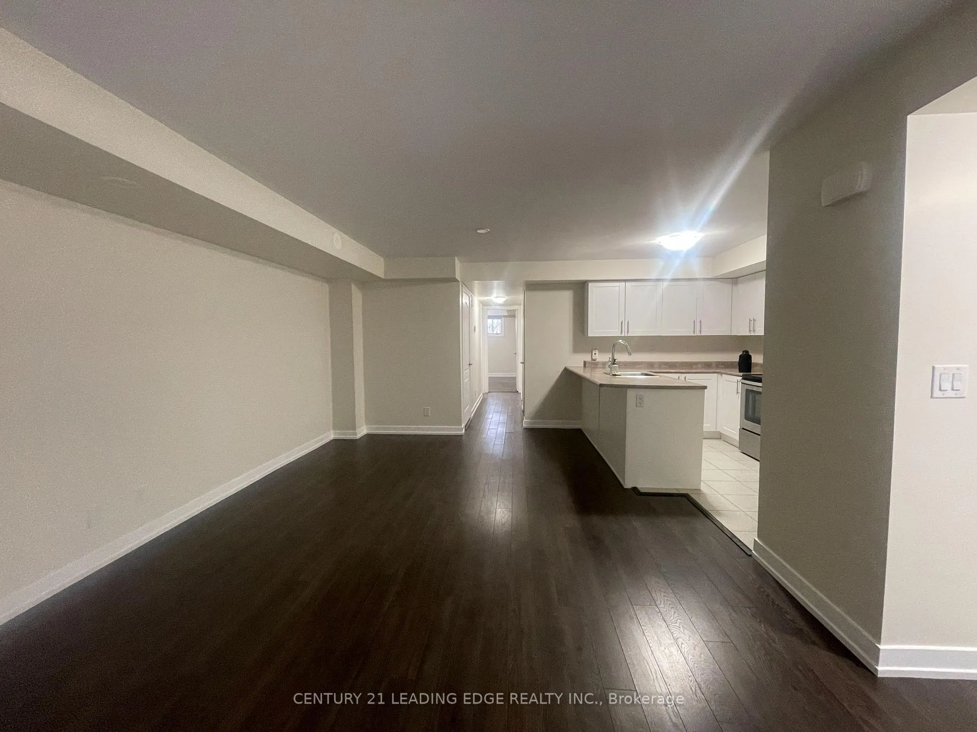 Front of Unit 217, 10 Dunsheath Way