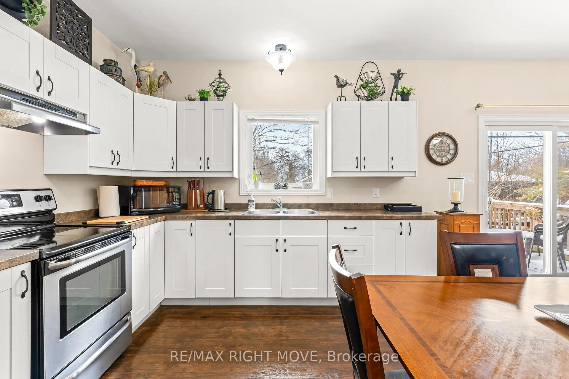 Photo 13 of 104 Ethel Park Road, Brock, Beaverton — HOMEH