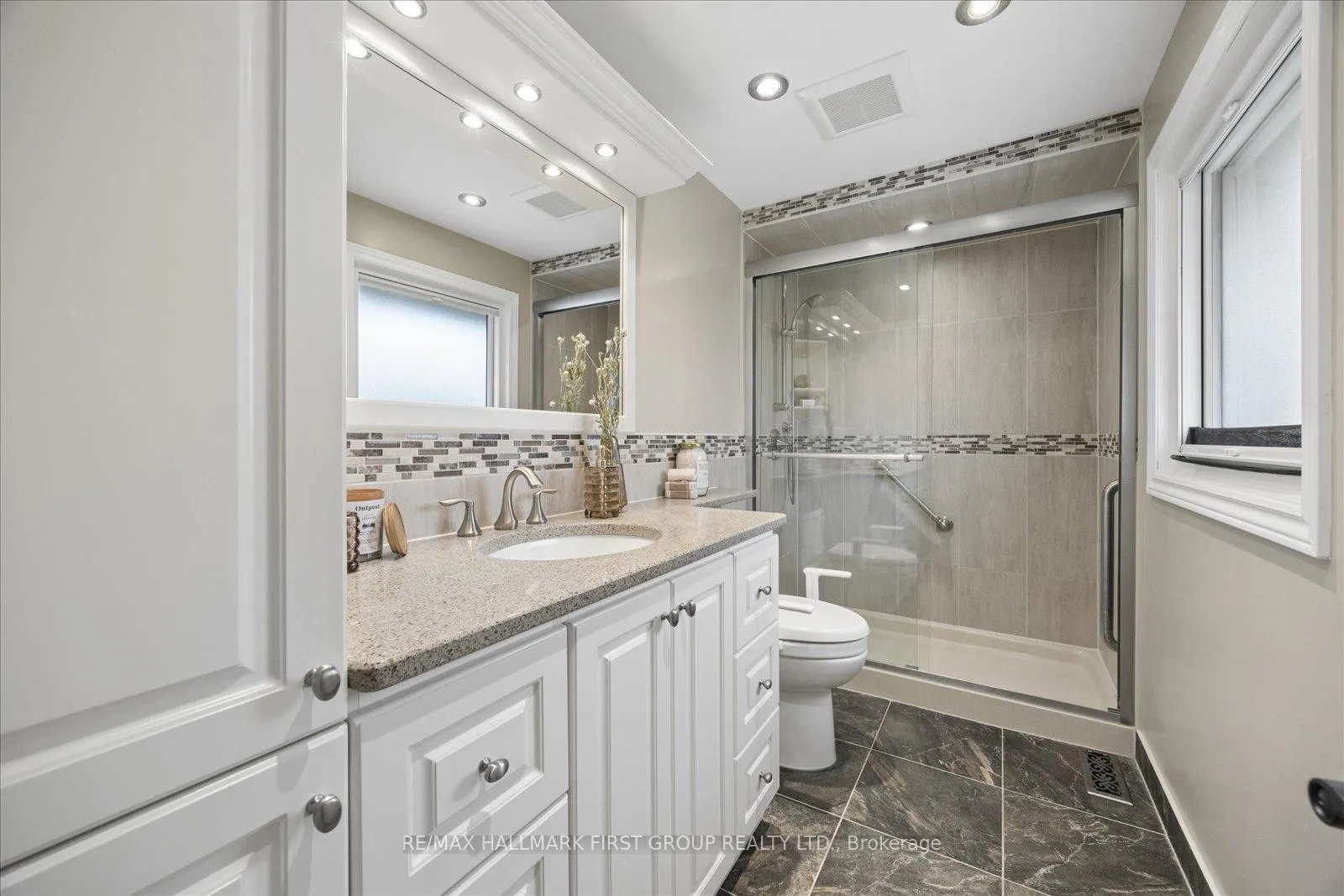 Photo 18 of 64 Anstead Crescent, Ajax, South West — HOMEH