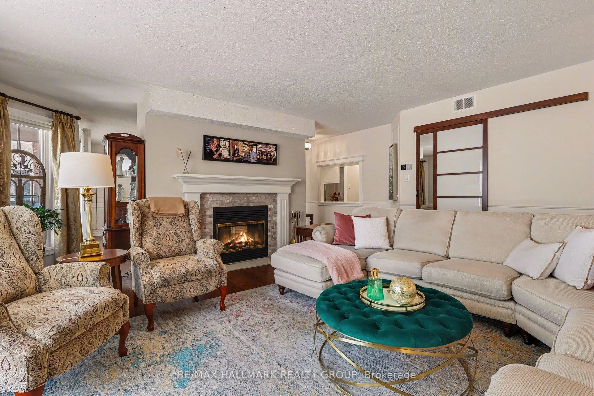 Photo 6 of Unit 301B, 995 North River Road, Ottawa, Overbrook — HOMEH