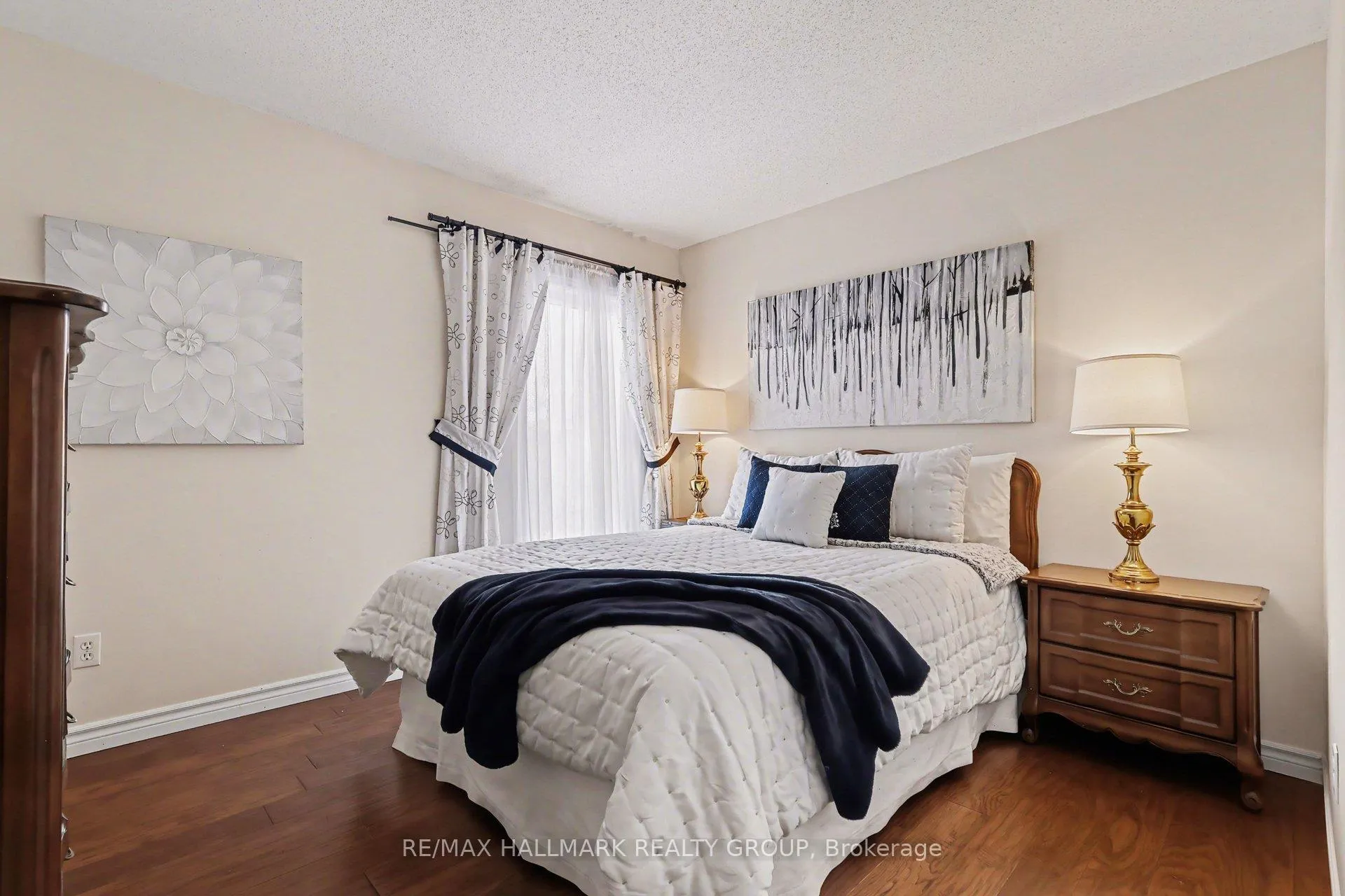 Photo 19 of Unit 301B, 995 North River Road, Ottawa, Overbrook — HOMEH