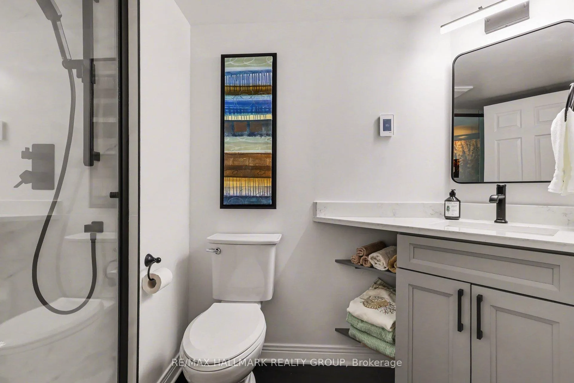 Photo 21 of Unit 301B, 995 North River Road, Ottawa, Overbrook — HOMEH