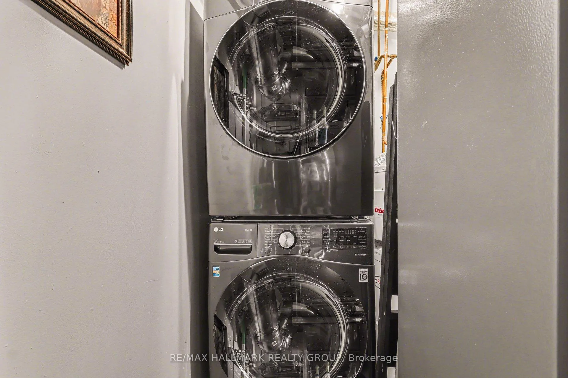Photo 22 of Unit 301B, 995 North River Road, Ottawa, Overbrook — HOMEH