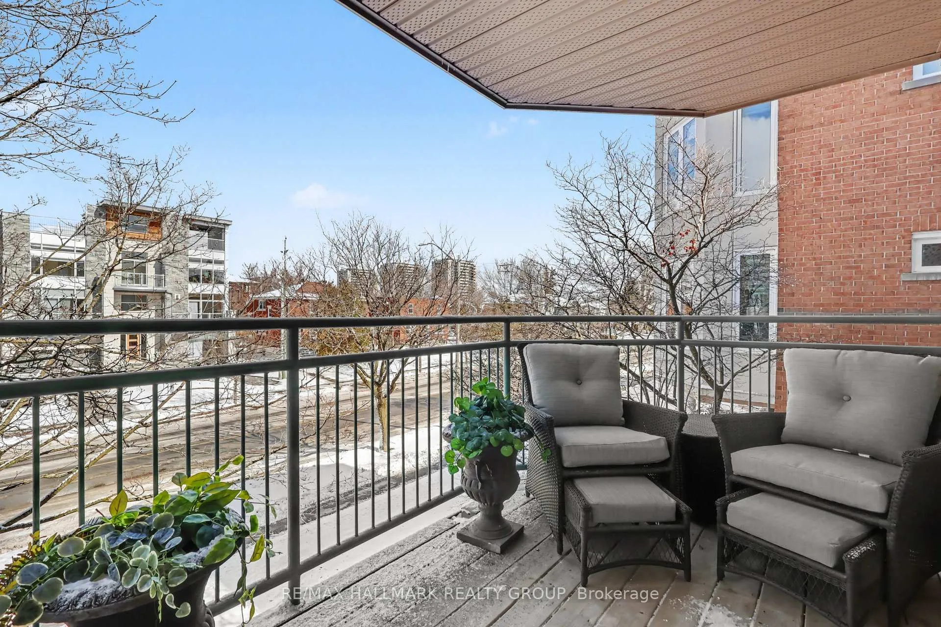 Photo 23 of Unit 301B, 995 North River Road, Ottawa, Overbrook — HOMEH