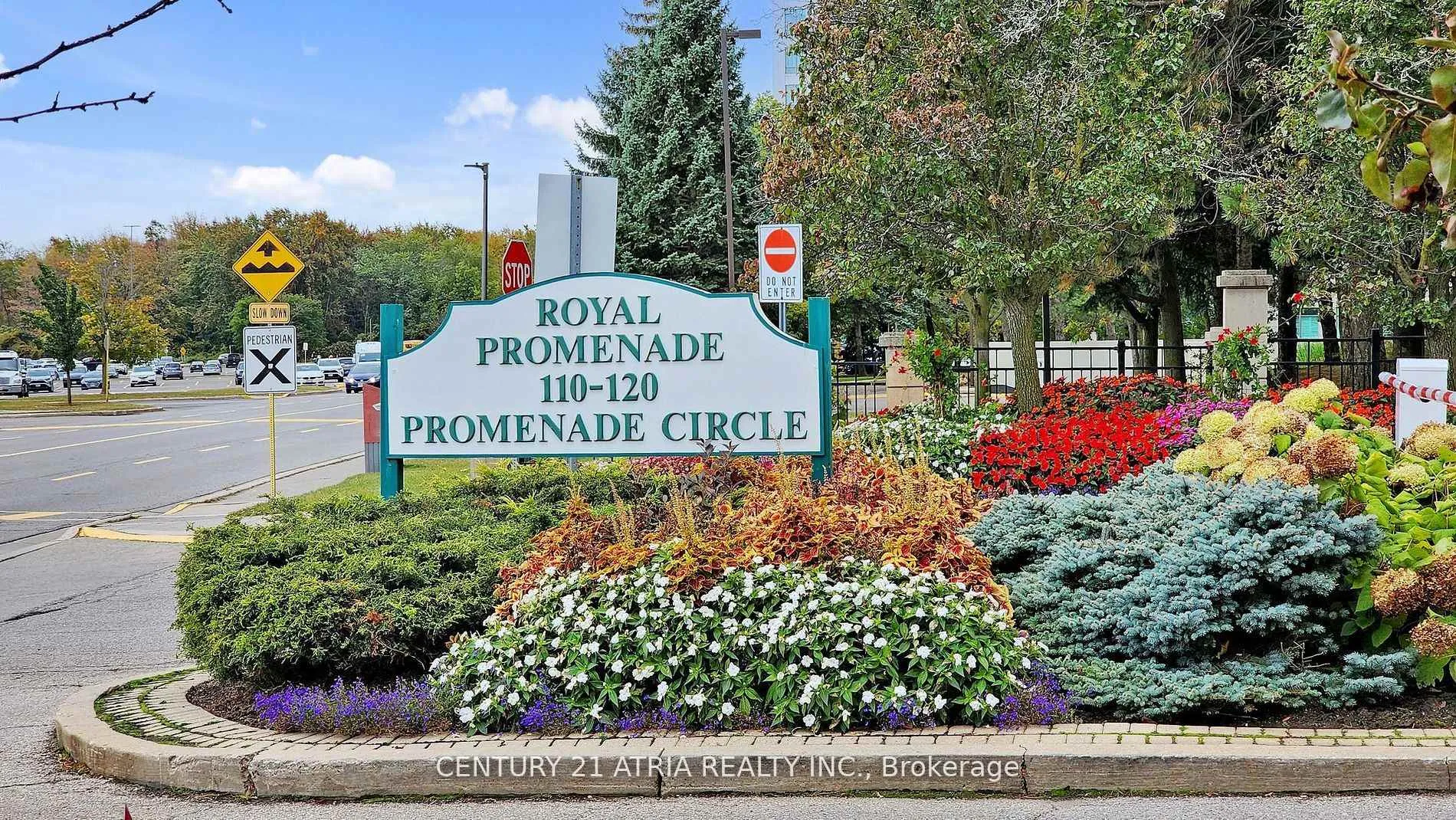 Photo 4 of Unit 909, 120 Promenade Circle, Vaughan, Brownridge — HOMEH