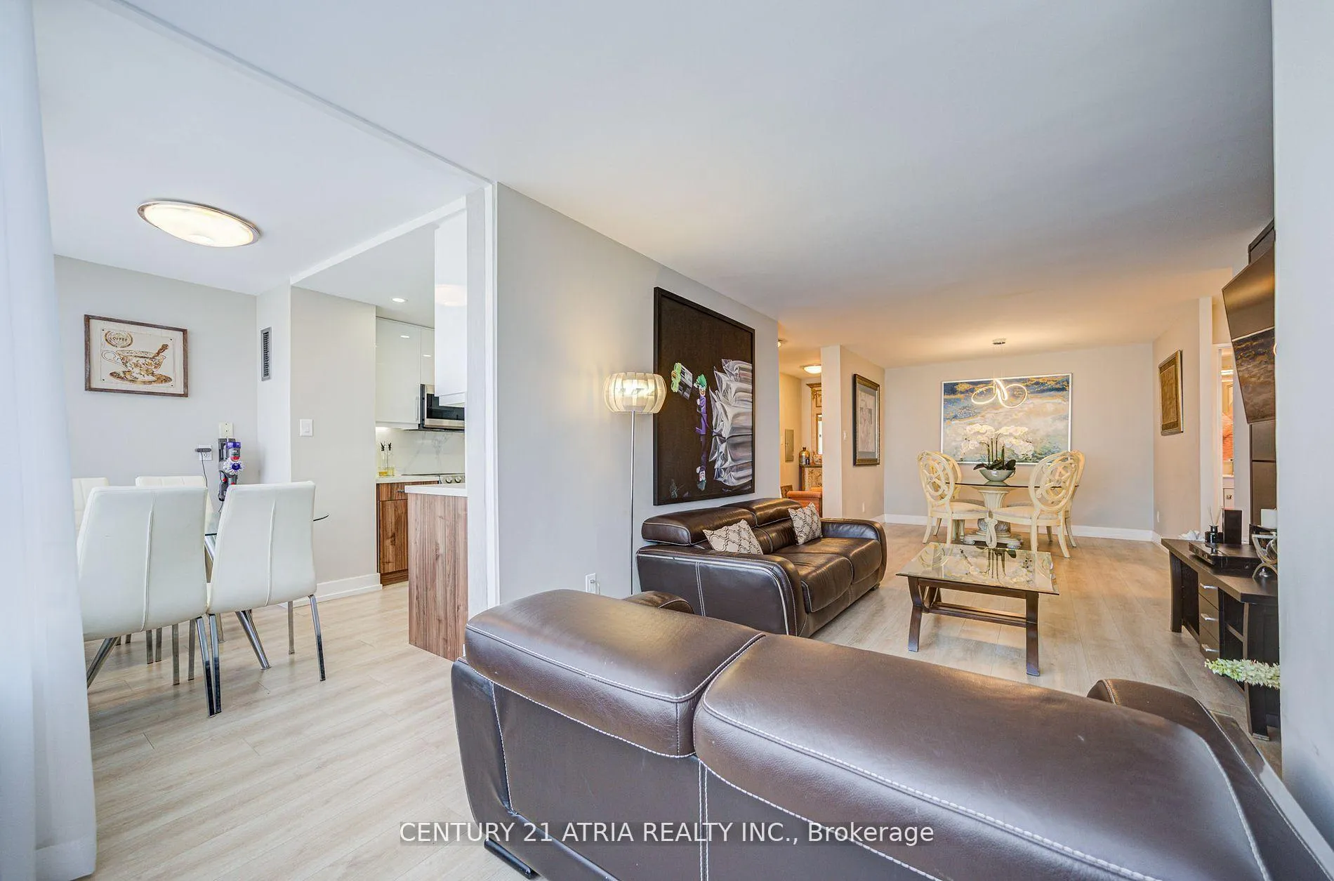 Photo 18 of Unit 909, 120 Promenade Circle, Vaughan, Brownridge — HOMEH