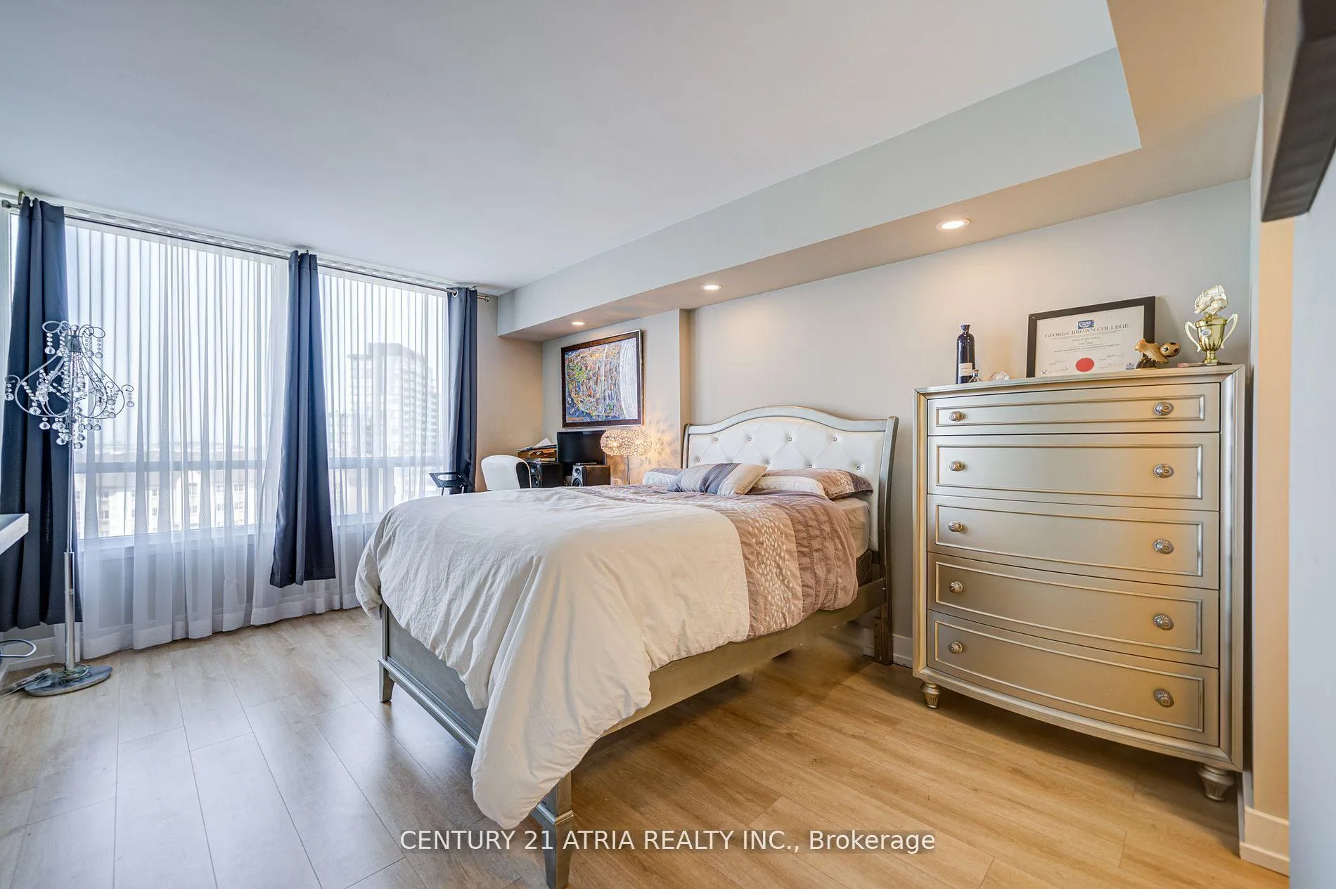 Photo 29 of Unit 909, 120 Promenade Circle, Vaughan, Brownridge — HOMEH