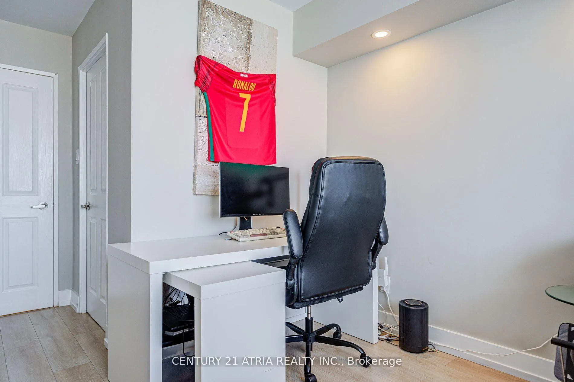 Photo 39 of Unit 909, 120 Promenade Circle, Vaughan, Brownridge — HOMEH
