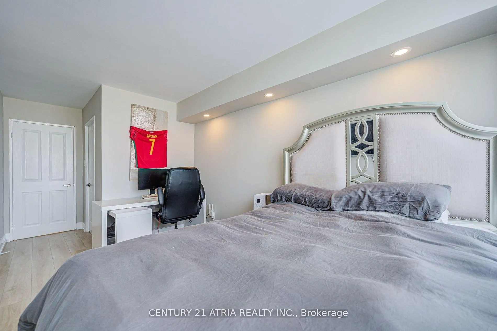 Photo 40 of Unit 909, 120 Promenade Circle, Vaughan, Brownridge — HOMEH