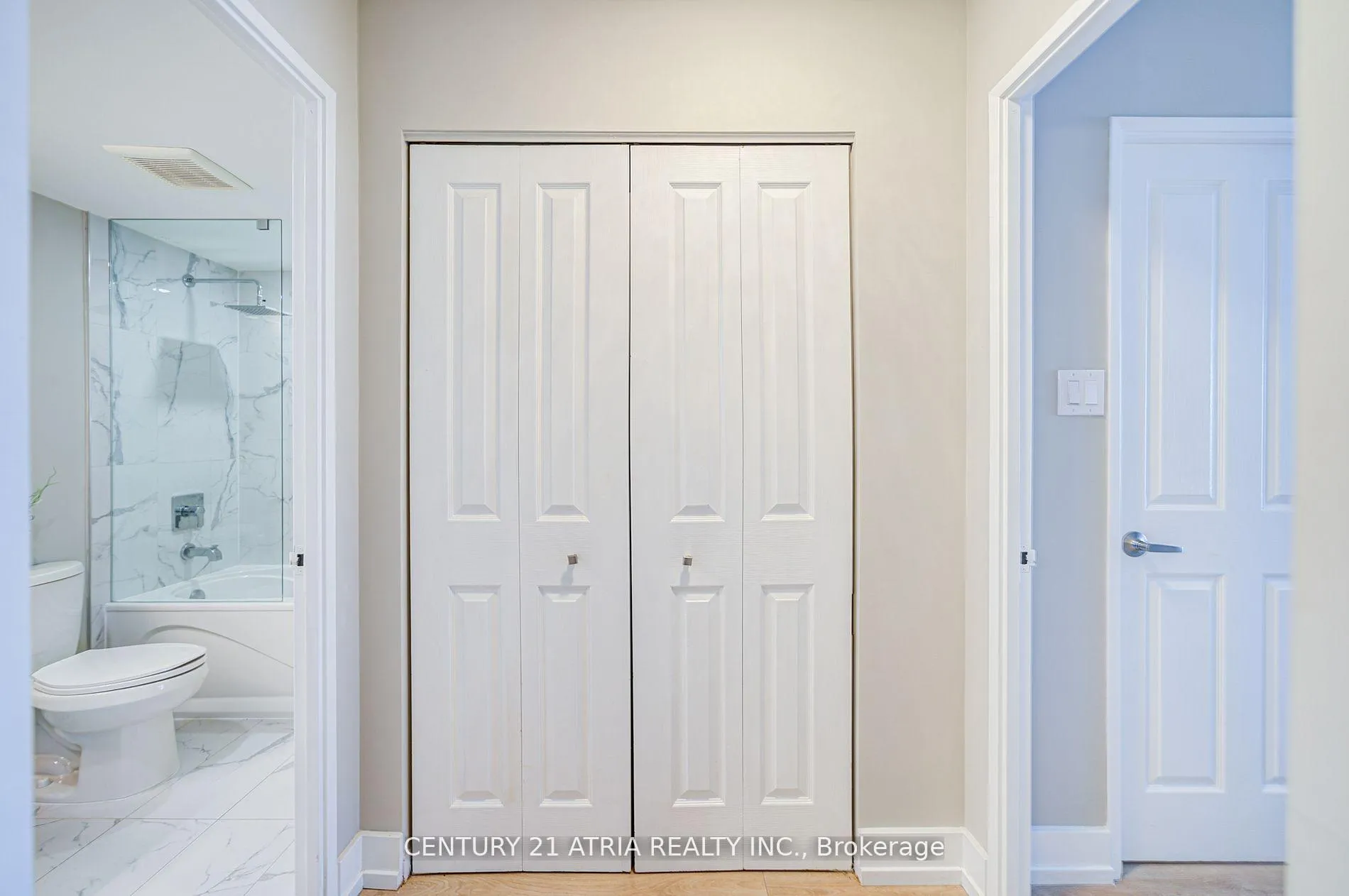 Photo 42 of Unit 909, 120 Promenade Circle, Vaughan, Brownridge — HOMEH