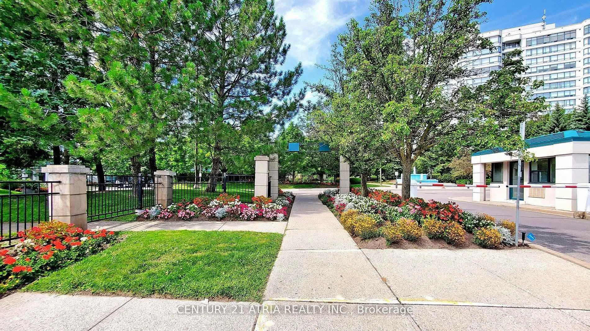 Photo 46 of Unit 909, 120 Promenade Circle, Vaughan, Brownridge — HOMEH