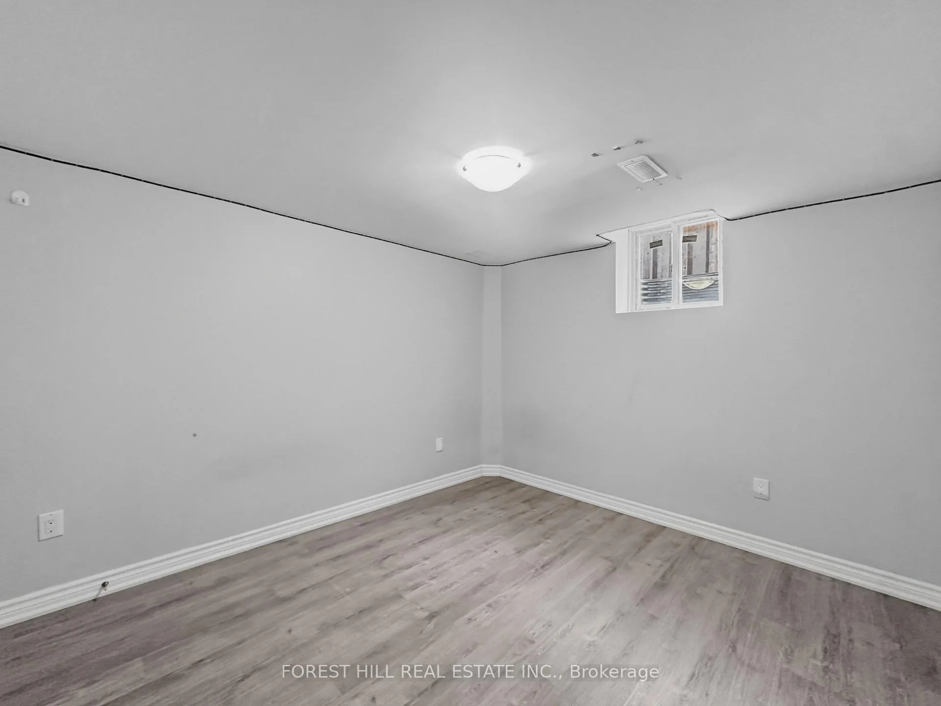 Photo 5 of Unit Bsmt, 51 Hadfield Circle, Brampton, Sandringham-Wellington — HOMEH