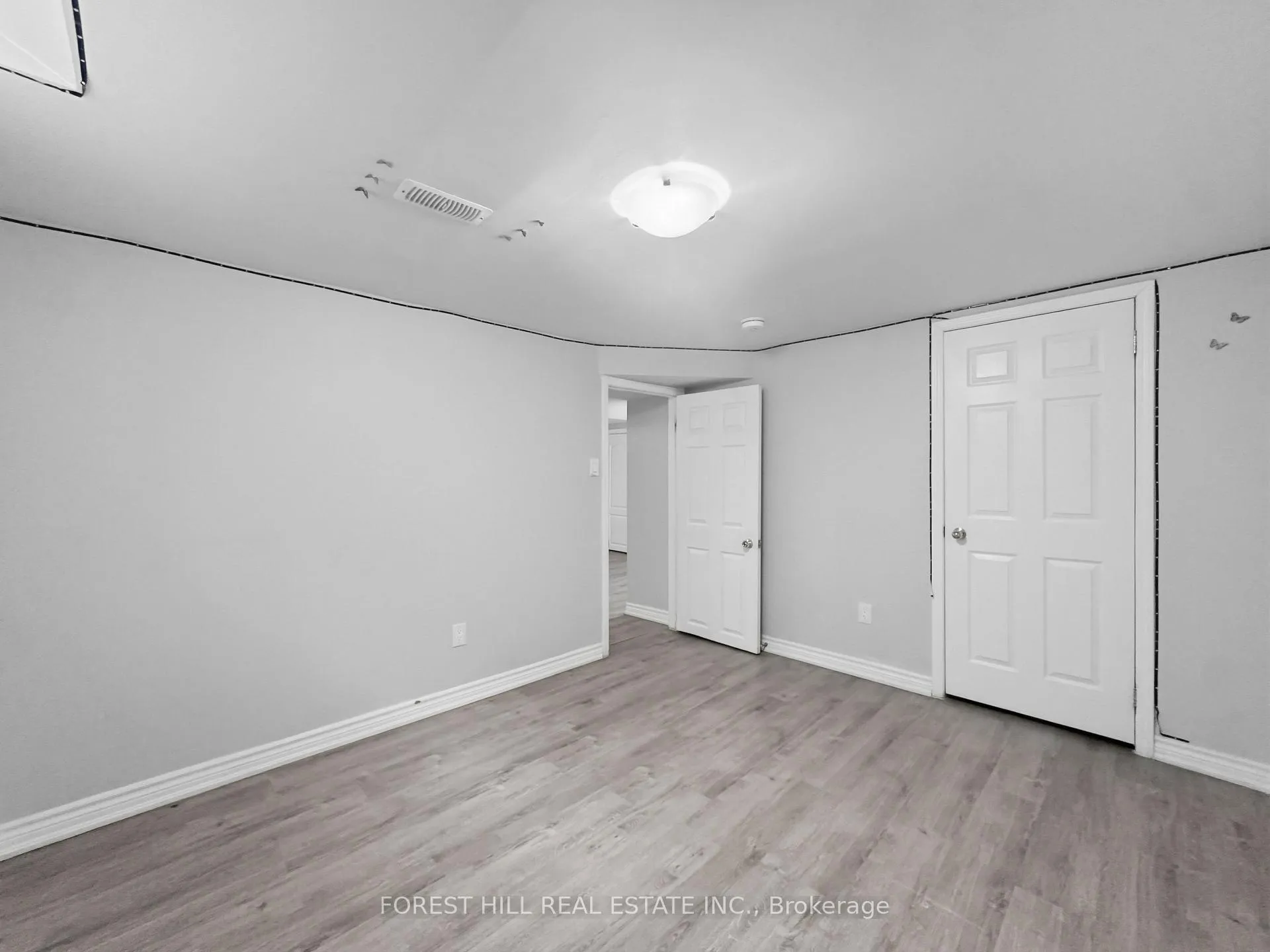 Photo 6 of Unit Bsmt, 51 Hadfield Circle, Brampton, Sandringham-Wellington — HOMEH