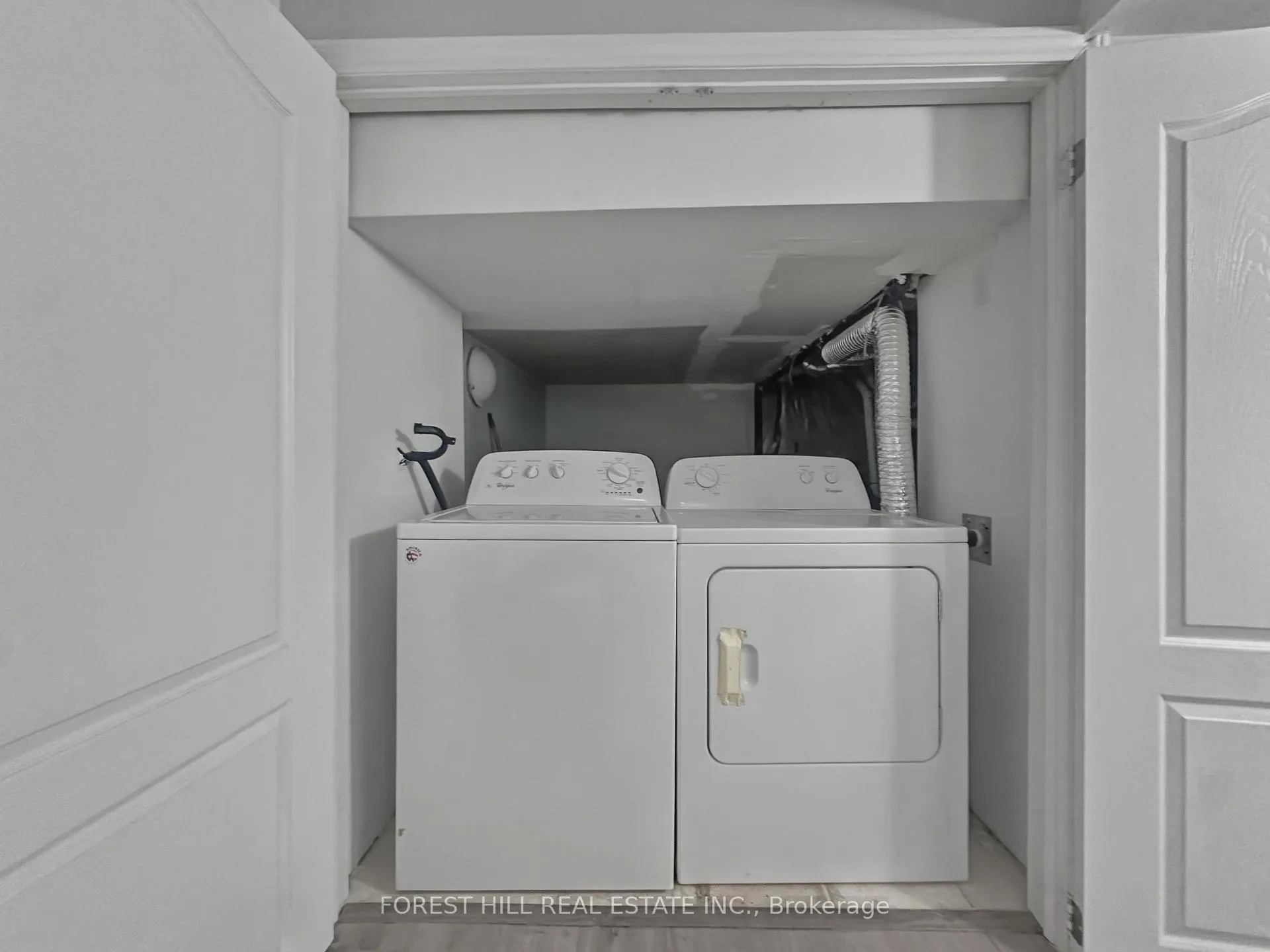 Photo 10 of Unit Bsmt, 51 Hadfield Circle, Brampton, Sandringham-Wellington — HOMEH