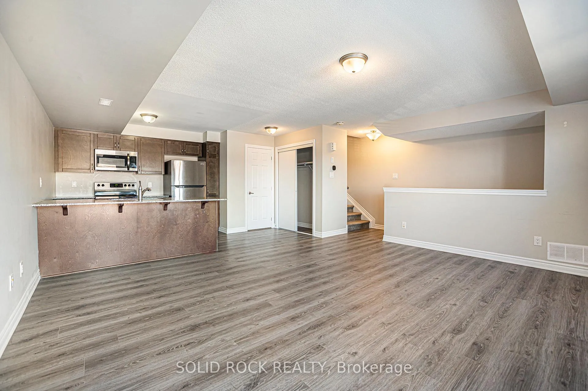 Photo 5 of Unit 42, 150 Walleye Private, Ottawa, Barrhaven - Half Moon Bay — HOMEH