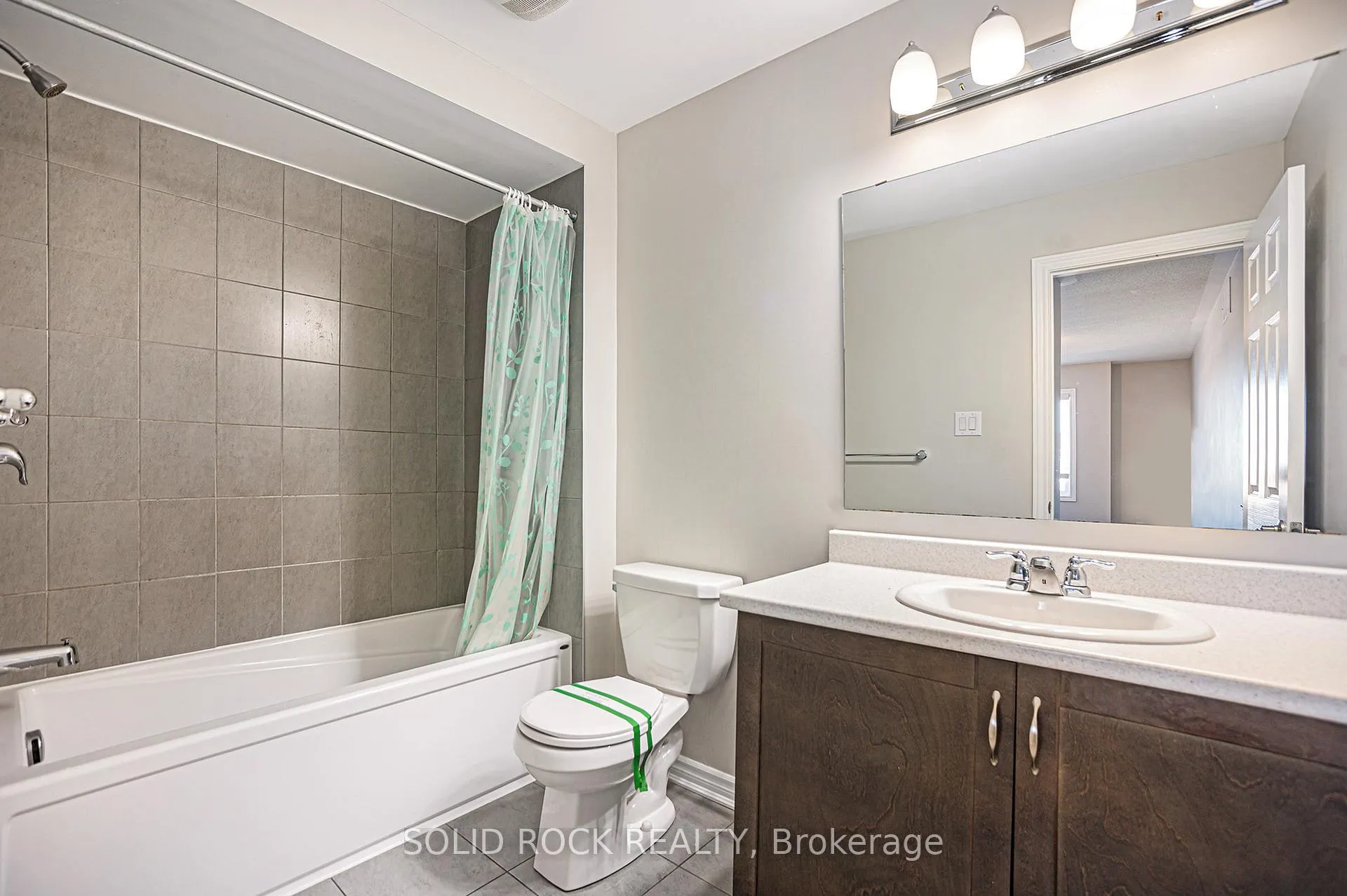 Photo 14 of Unit 42, 150 Walleye Private, Ottawa, Barrhaven - Half Moon Bay — HOMEH