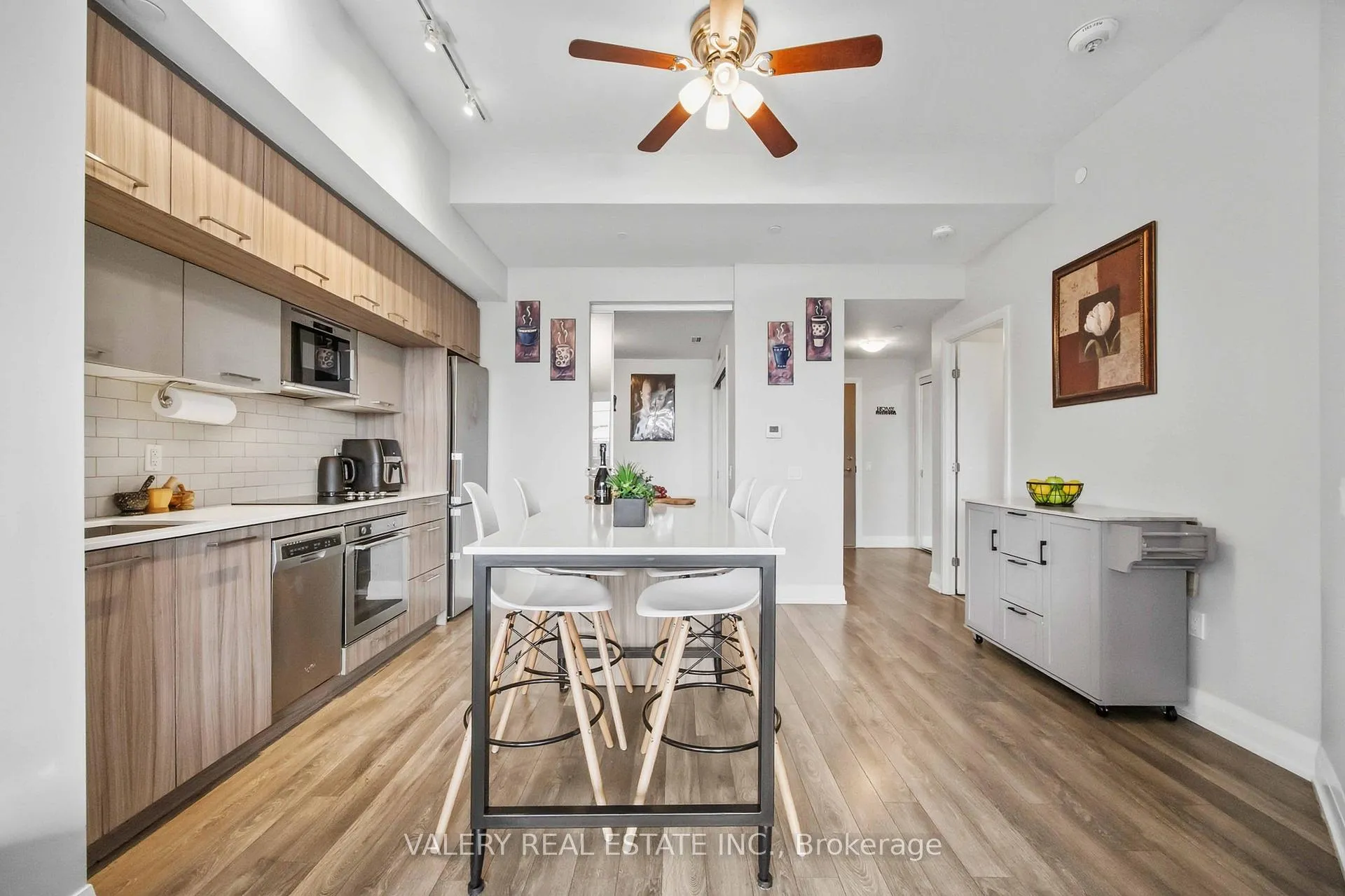 Photo 11 of Unit 325, 4800 Highway 7, Vaughan, East Woodbridge — HOMEH