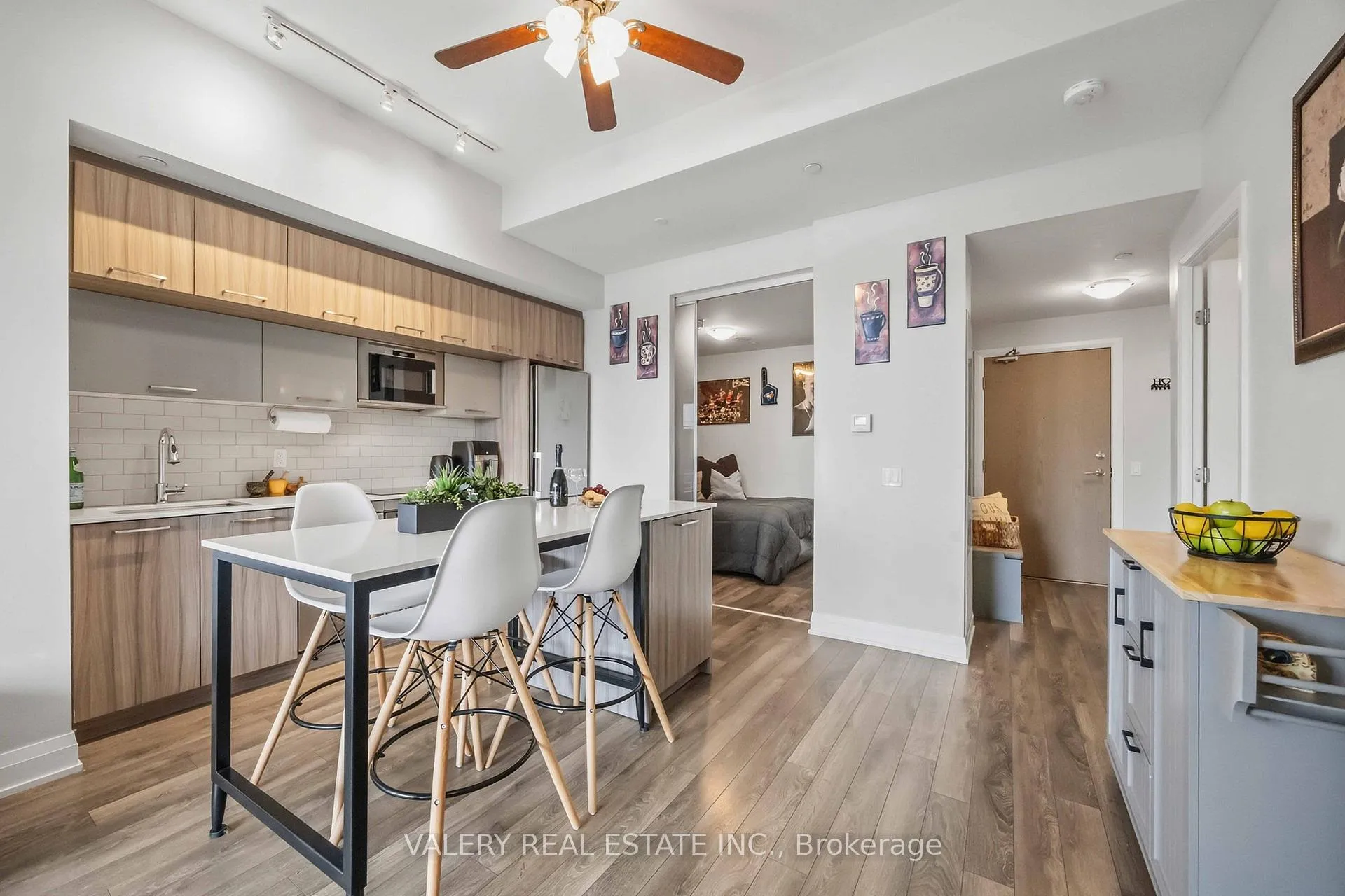 Photo 16 of Unit 325, 4800 Highway 7, Vaughan, East Woodbridge — HOMEH