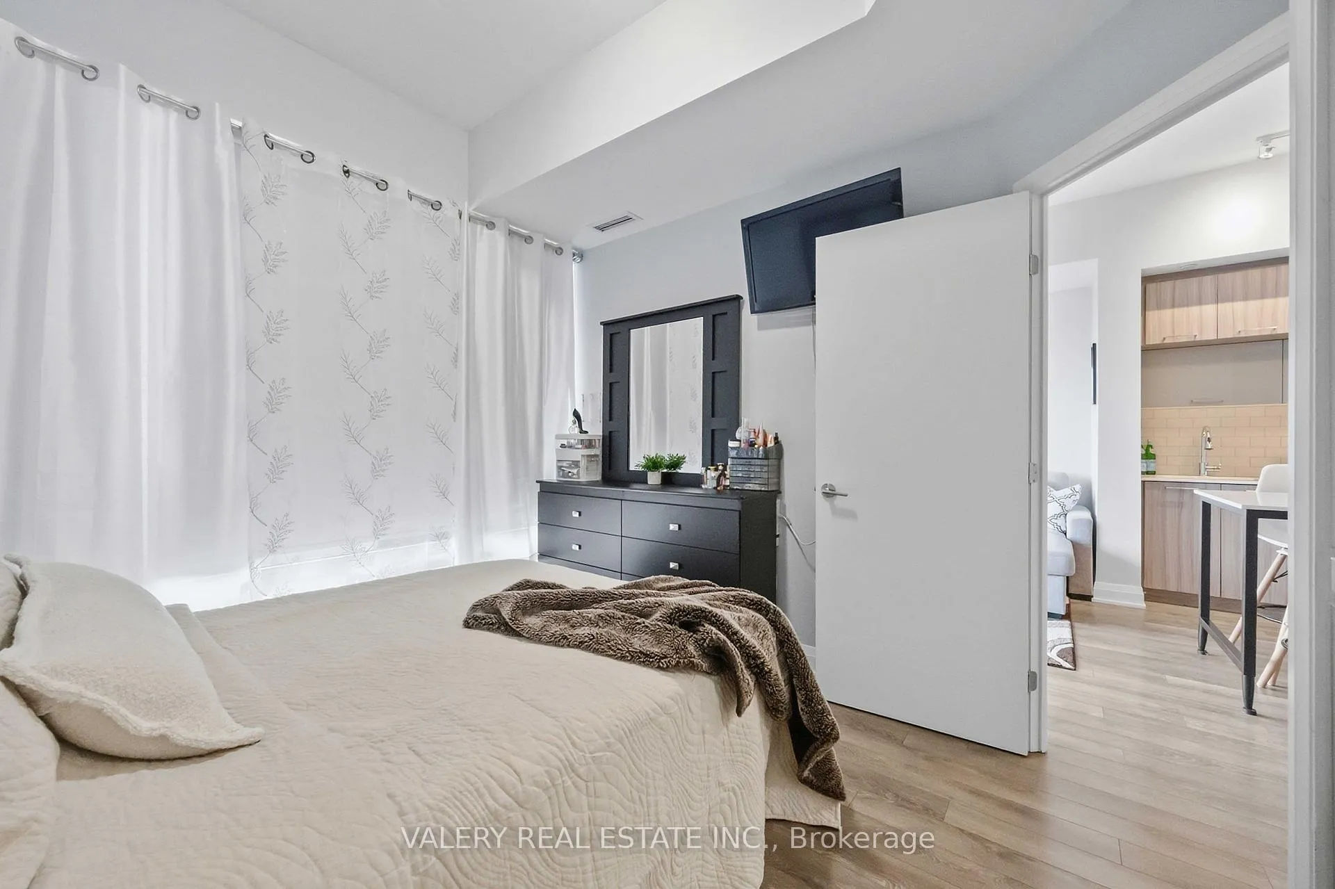 Photo 24 of Unit 325, 4800 Highway 7, Vaughan, East Woodbridge — HOMEH