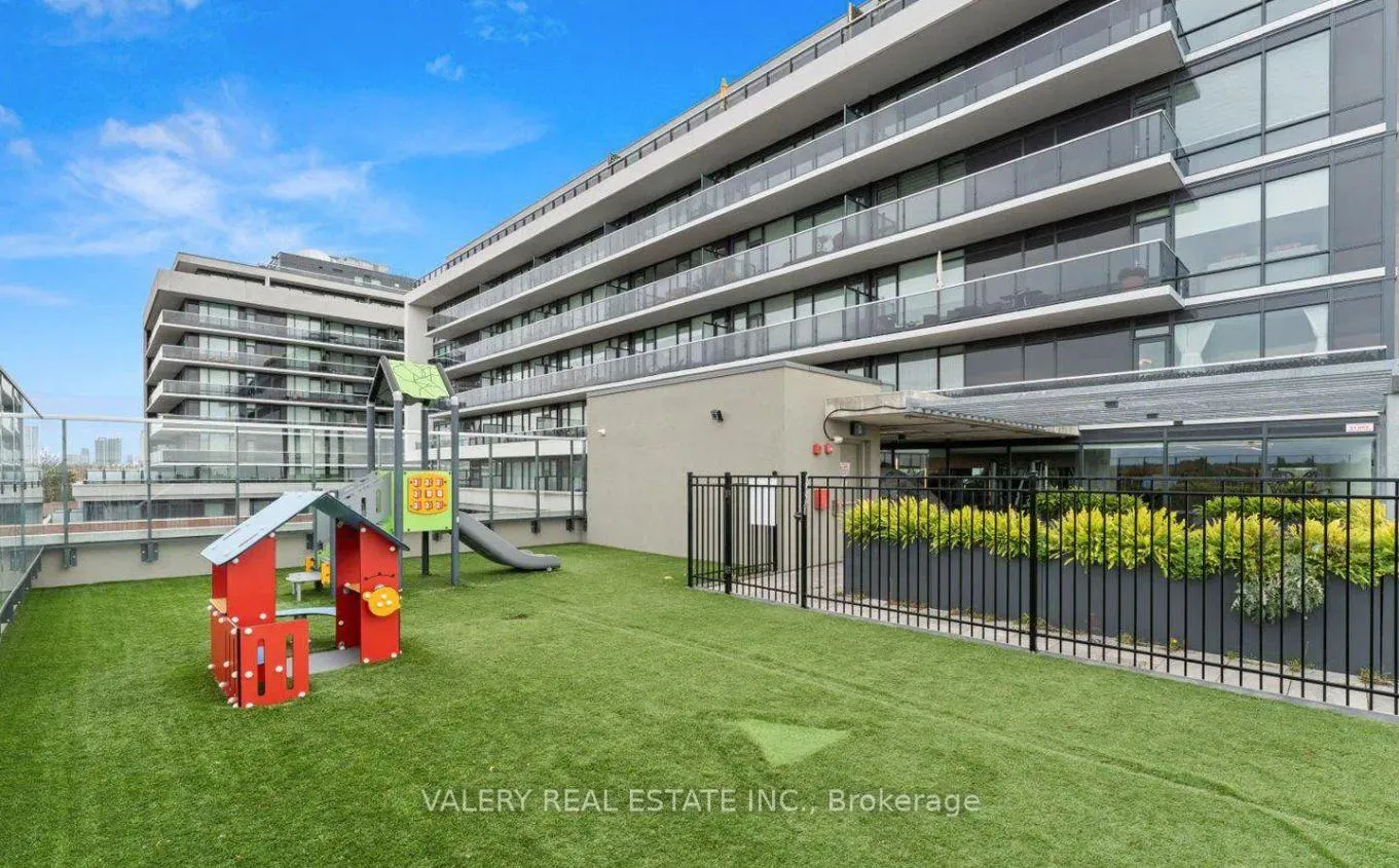 Photo 36 of Unit 325, 4800 Highway 7, Vaughan, East Woodbridge — HOMEH