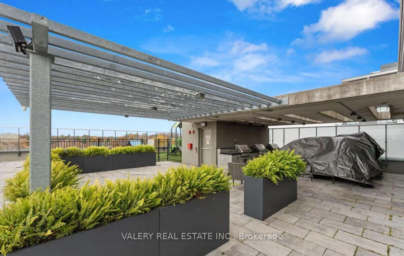 Photo 37 of Unit 325, 4800 Highway 7, Vaughan, East Woodbridge — HOMEH