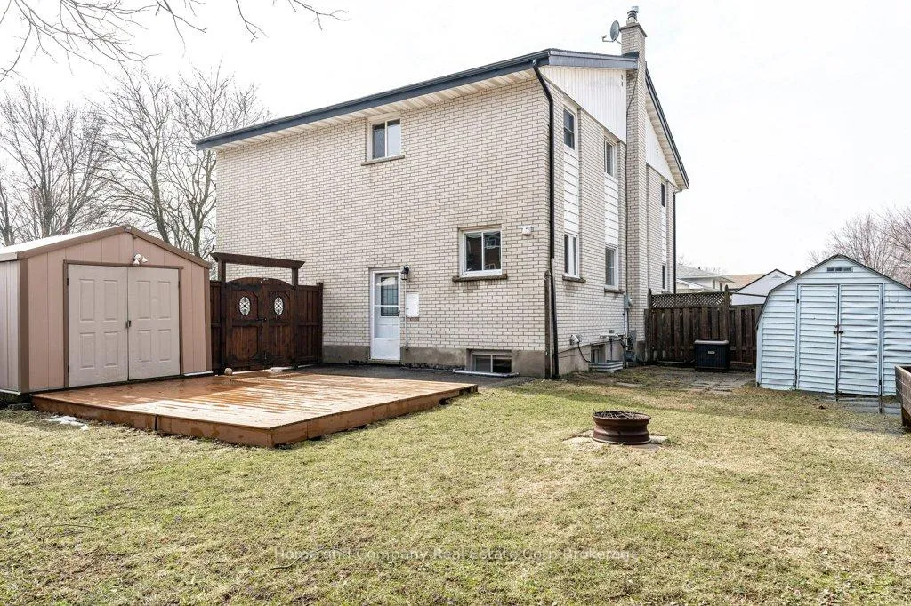 Photo 21 of 316 Elgin Crescent, Stratford — HOMEH