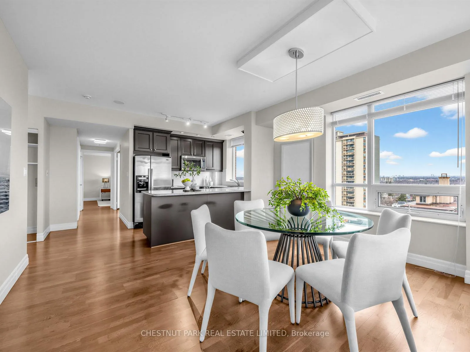 Photo 9 of Unit PH1703, 900 Mount Pleasant Road, Toronto, Mount Pleasant West — HOMEH