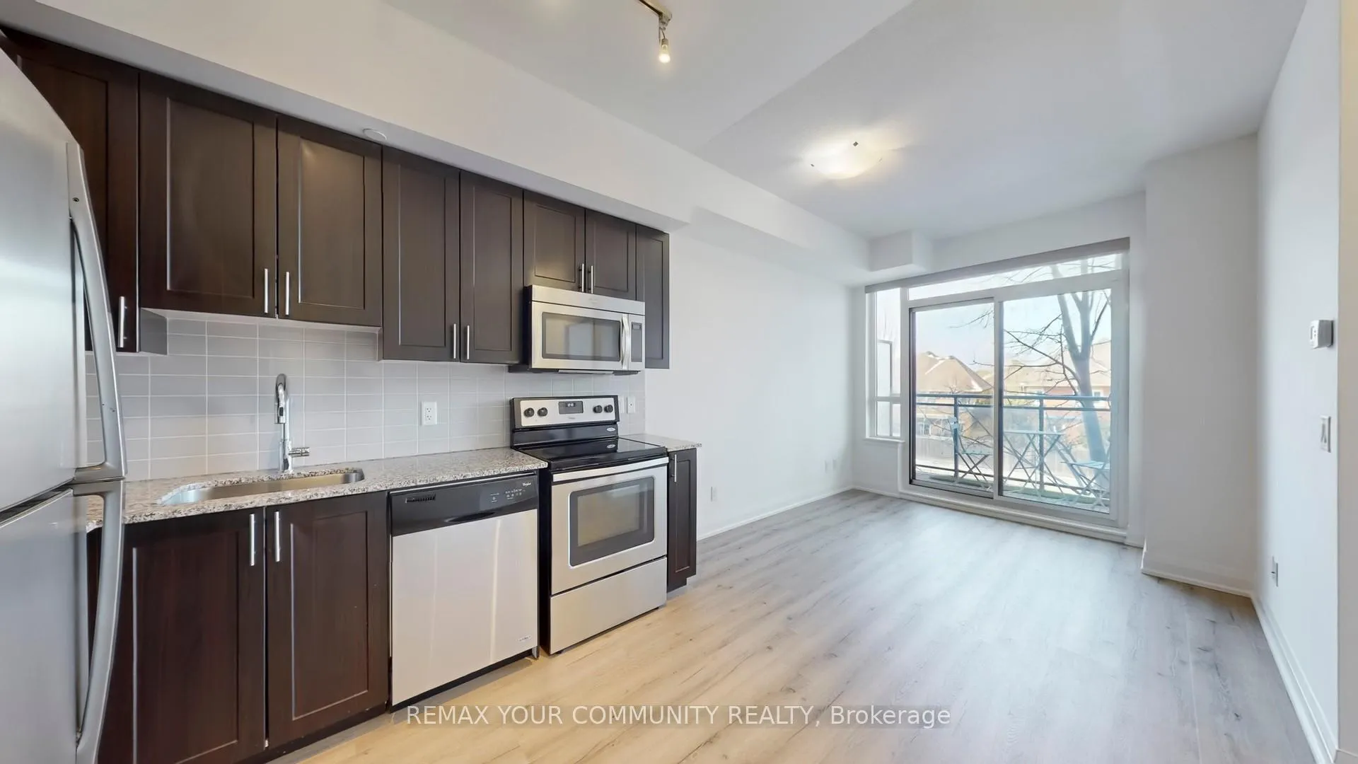 Photo 1 of Unit 212, 95 North Park Road, Vaughan, Beverley Glen — HOMEH